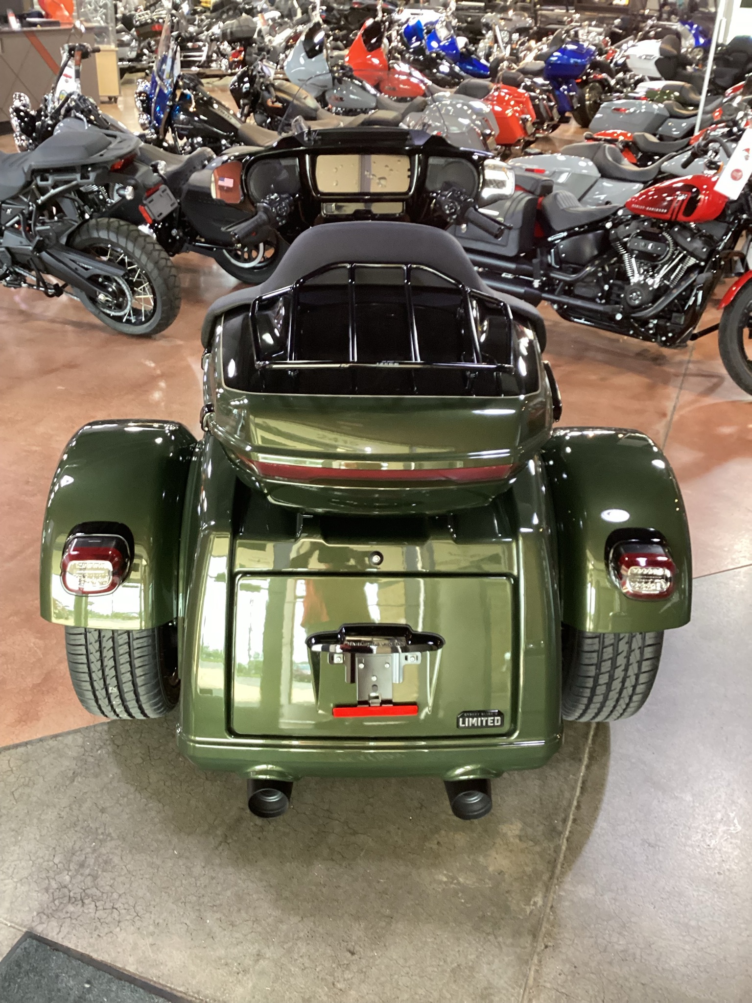 2026 Harley-Davidson Street Glide® 3 Limited 4