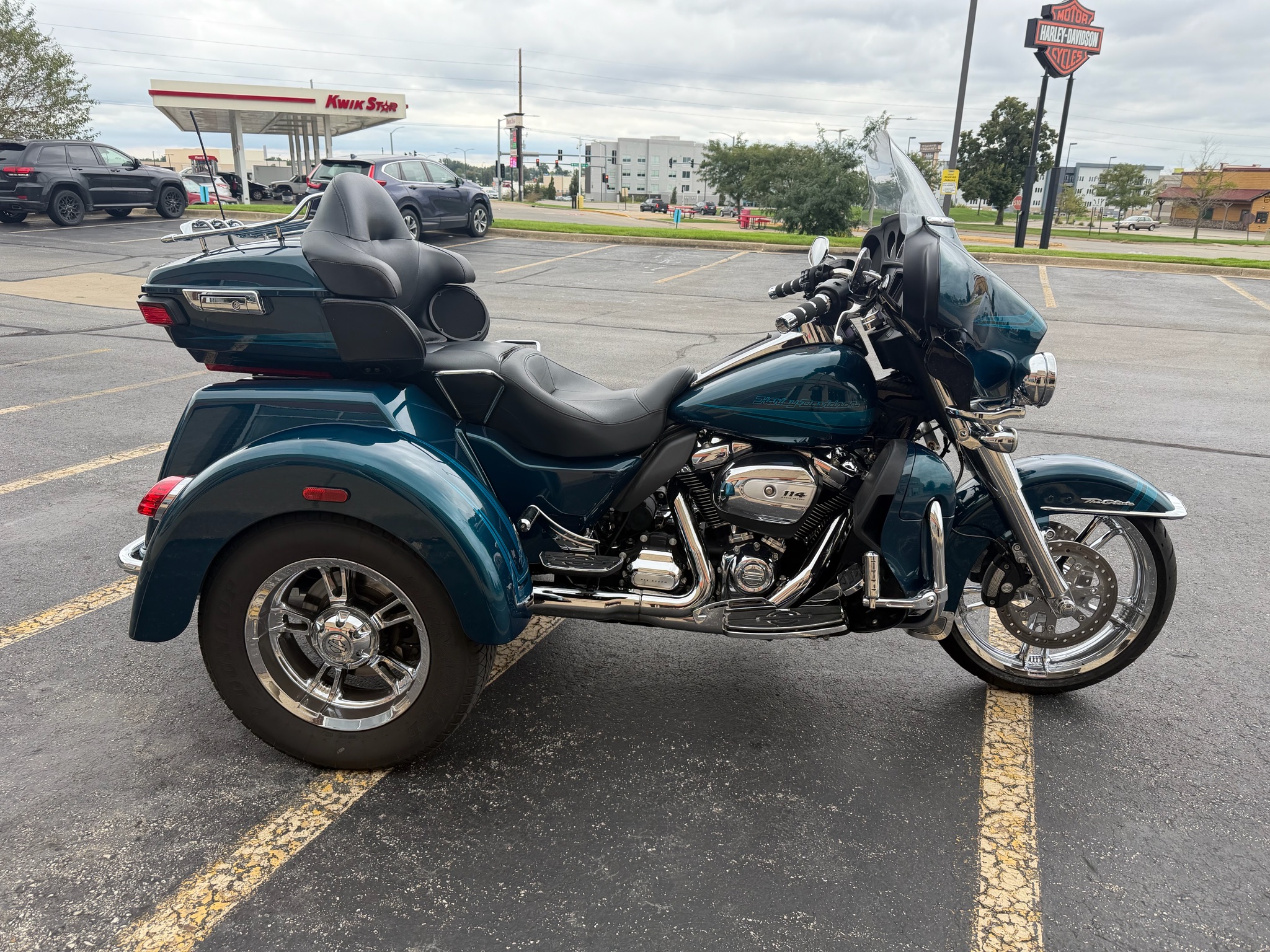 2020 Harley-Davidson Tri Glide® Ultra 1