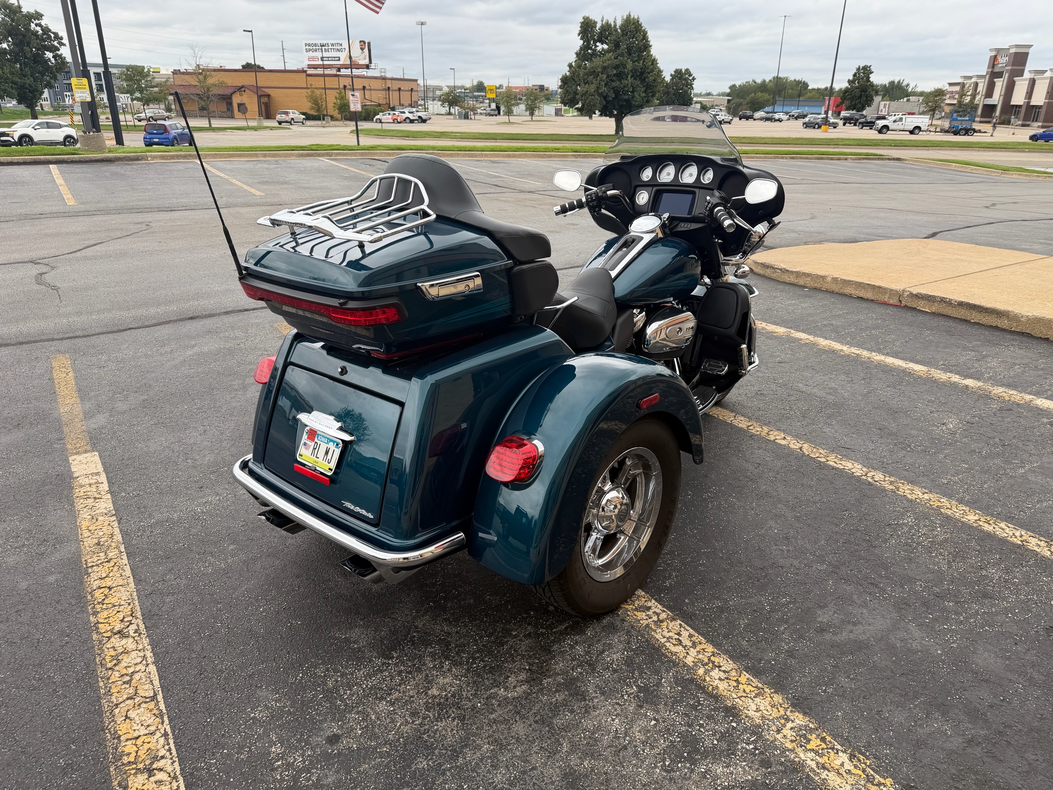 2020 Harley-Davidson Tri Glide® Ultra 8