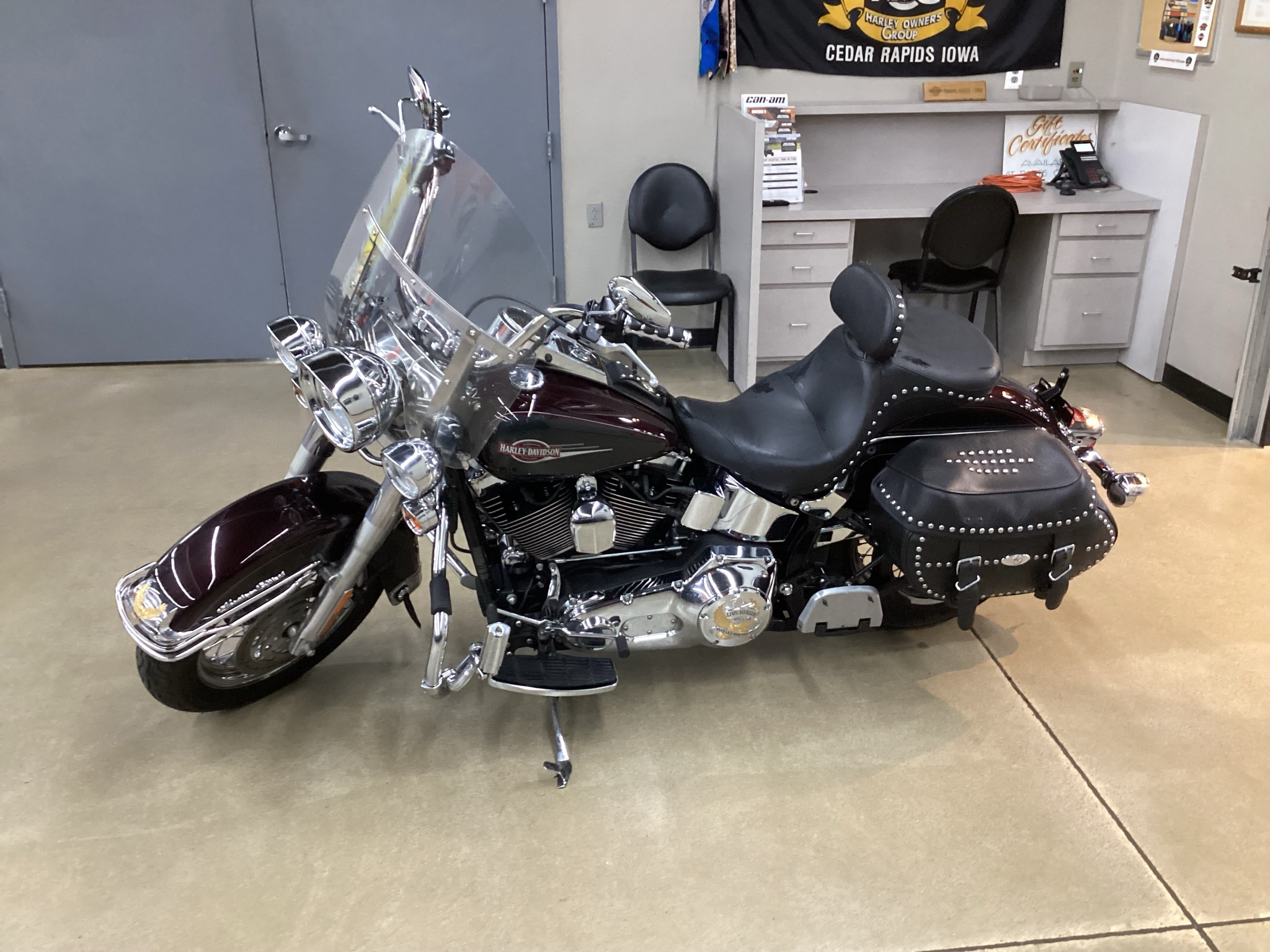 2005 Harley-Davidson FLSTC/FLSTCI Heritage Softail® Classic 3