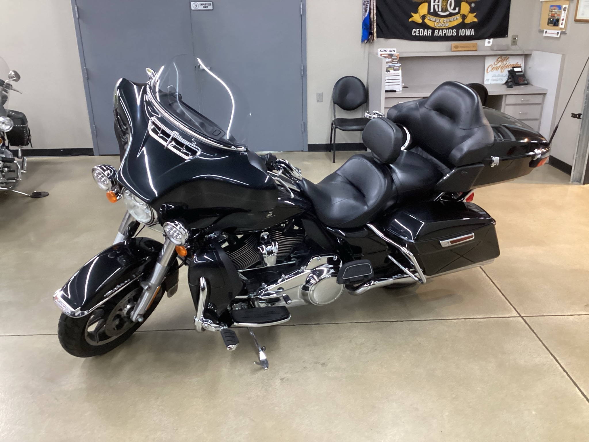 2018 Harley-Davidson Electra Glide® Ultra Classic® 3