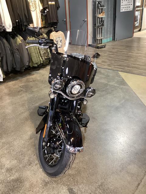 New 2025 Harley-Davidson Heritage Classic Vivid Black with Spoke