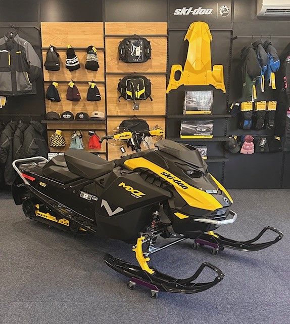 New 2026 Ski-Doo MXZ NEO+ 600 EFI ES RipSaw 1.25