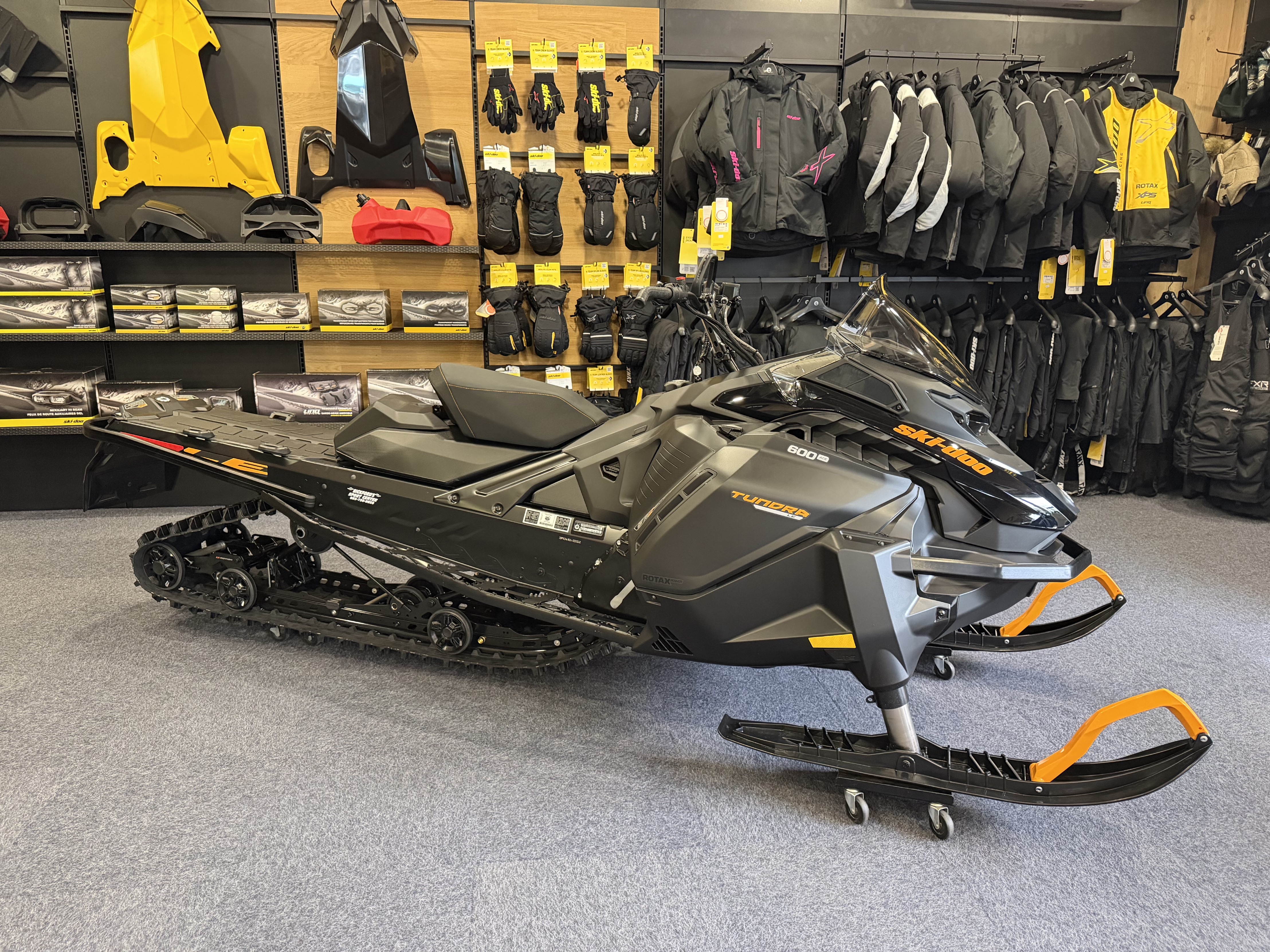 2027 Ski-Doo Tundra LE