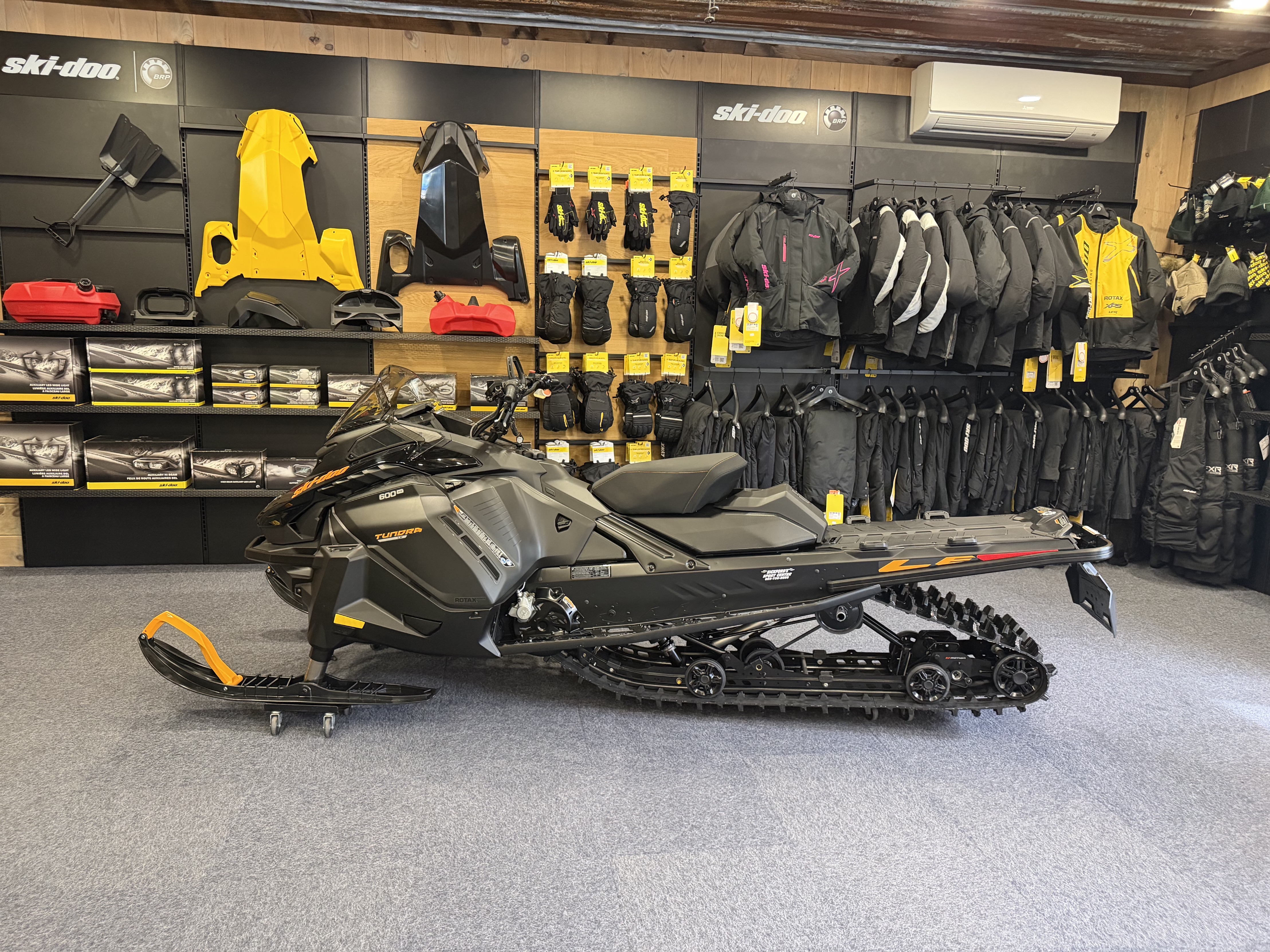 2027 Ski-Doo Tundra LE photo 3