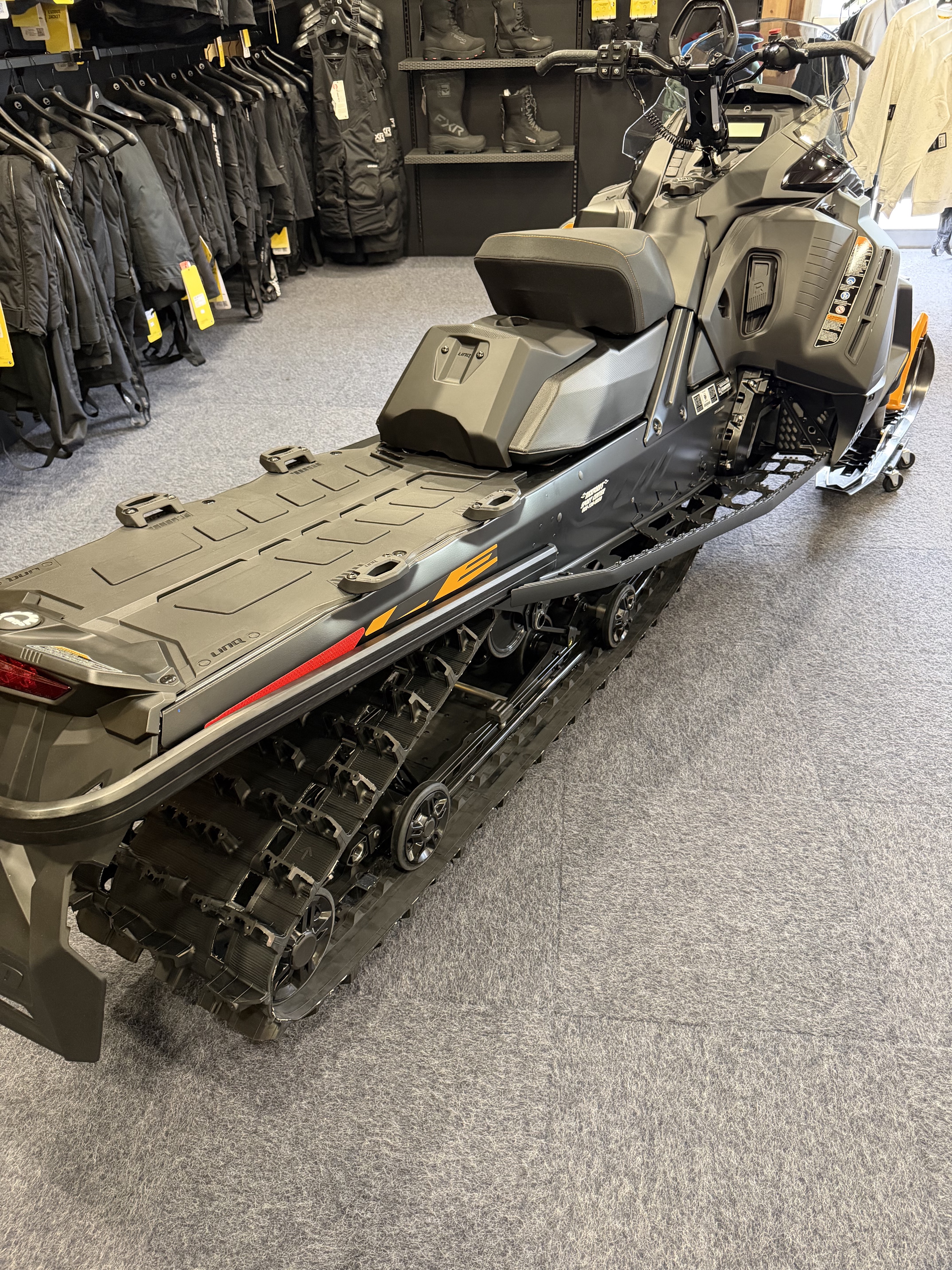 2027 Ski-Doo Tundra LE photo 8