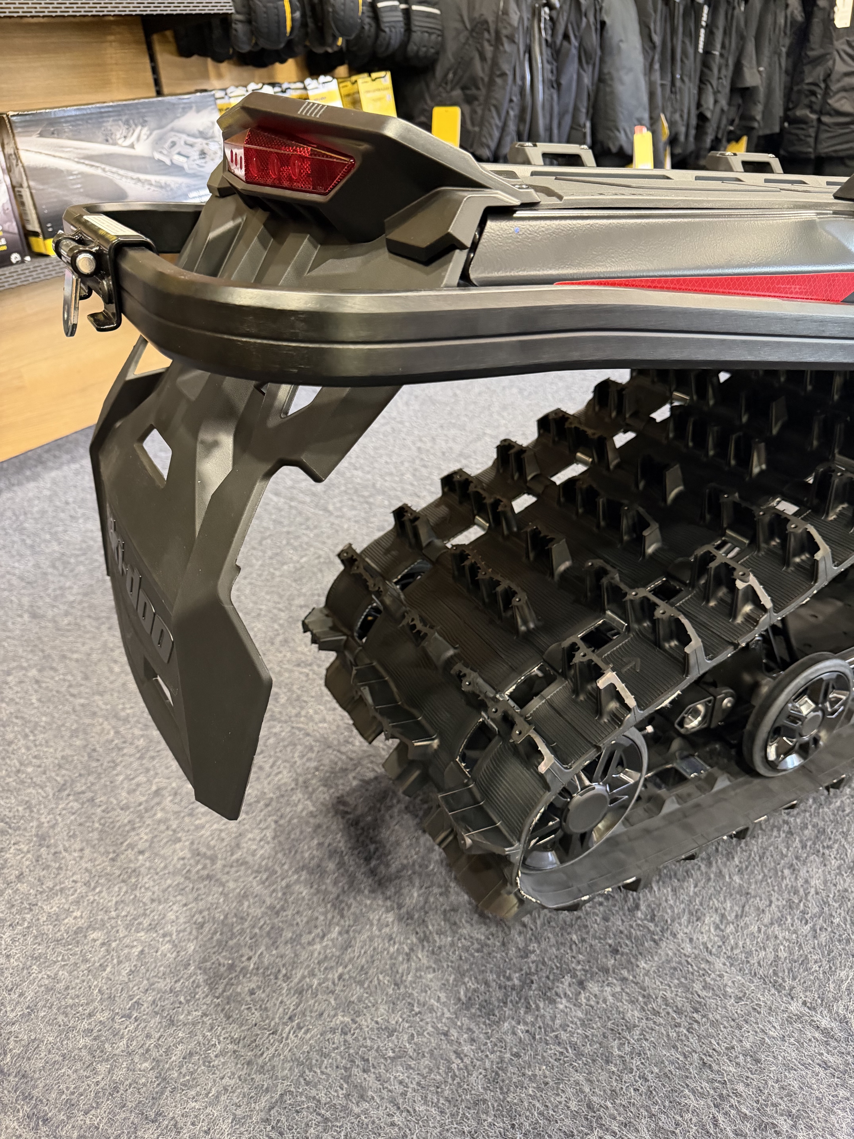 2027 Ski-Doo Tundra LE photo 9