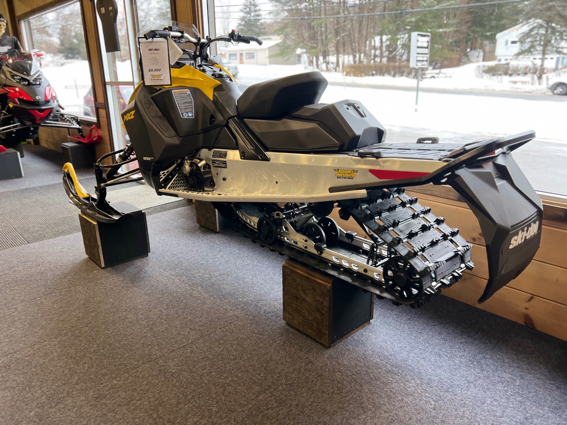 New 2025 Ski-Doo MXZ Sport 129 600 EFI ES RipSaw 1.25