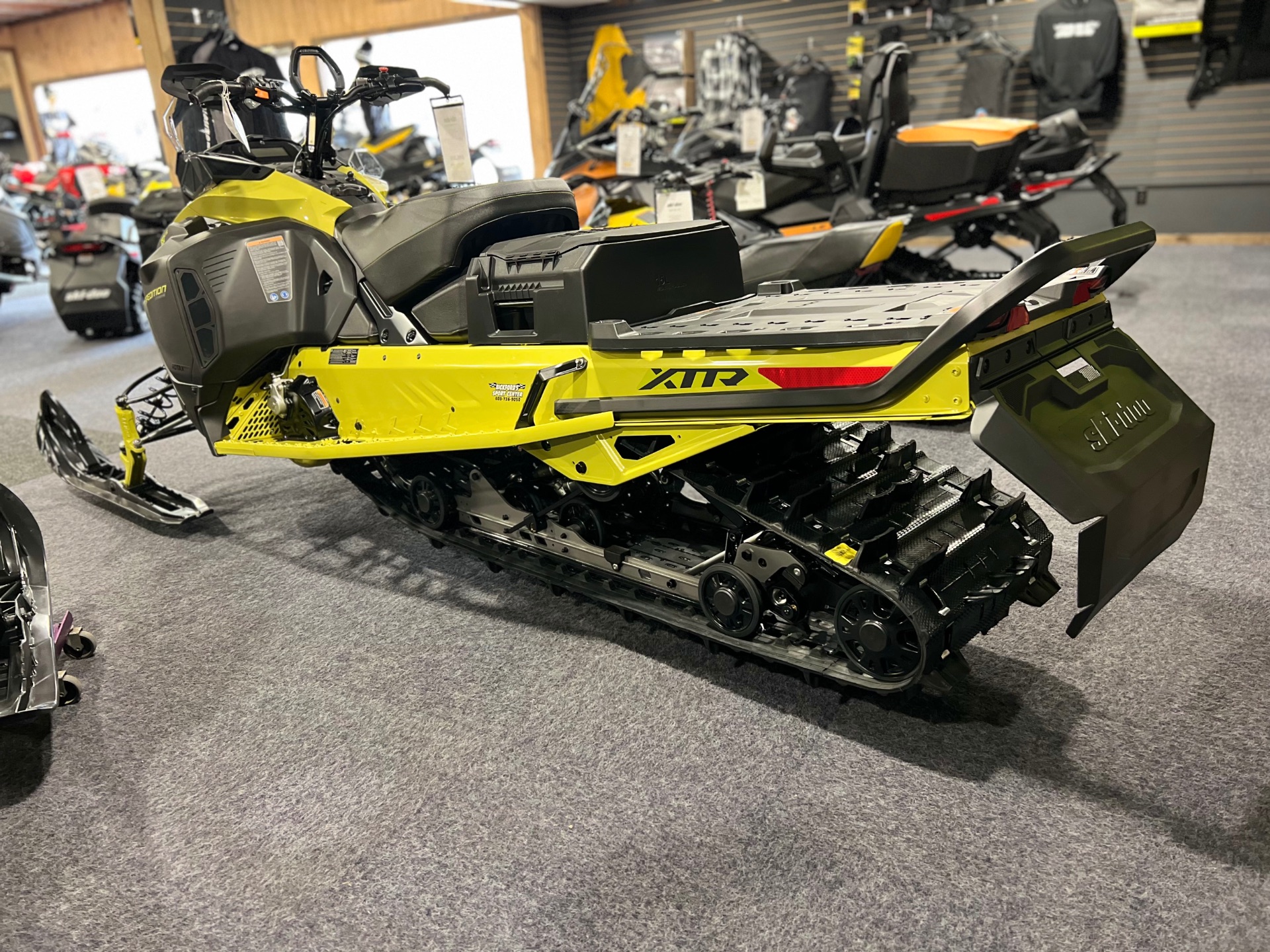 New 2025 Ski-Doo Expedition Xtreme 850 E-TEC ES Cobra WT 1.8