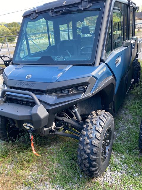 2026 Can-Am Defender MAX XT CAB HD11 with 10.25 in. touchscreen display
