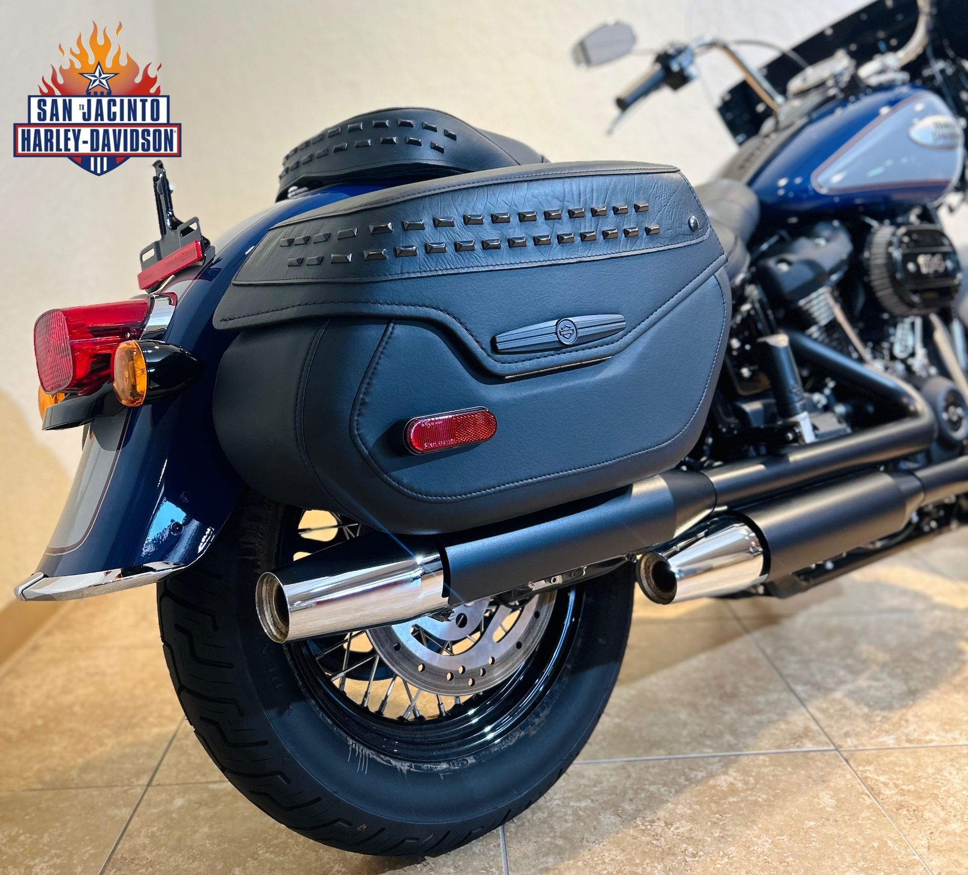 2023 Harley-Davidson Heritage Classic 114 in Pasadena, Texas - Photo 5