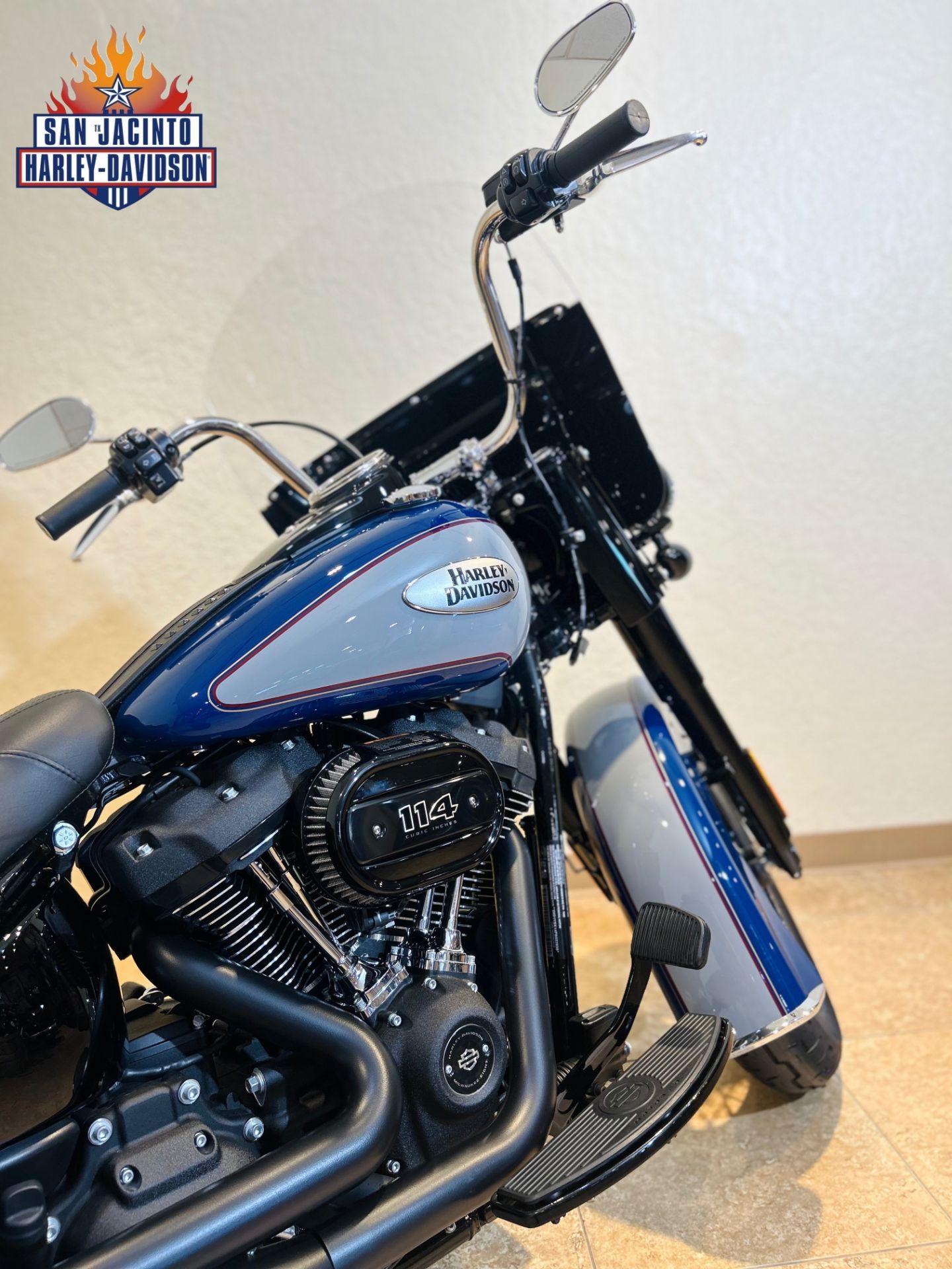 2023 Harley-Davidson Heritage Classic 114 in Pasadena, Texas - Photo 6
