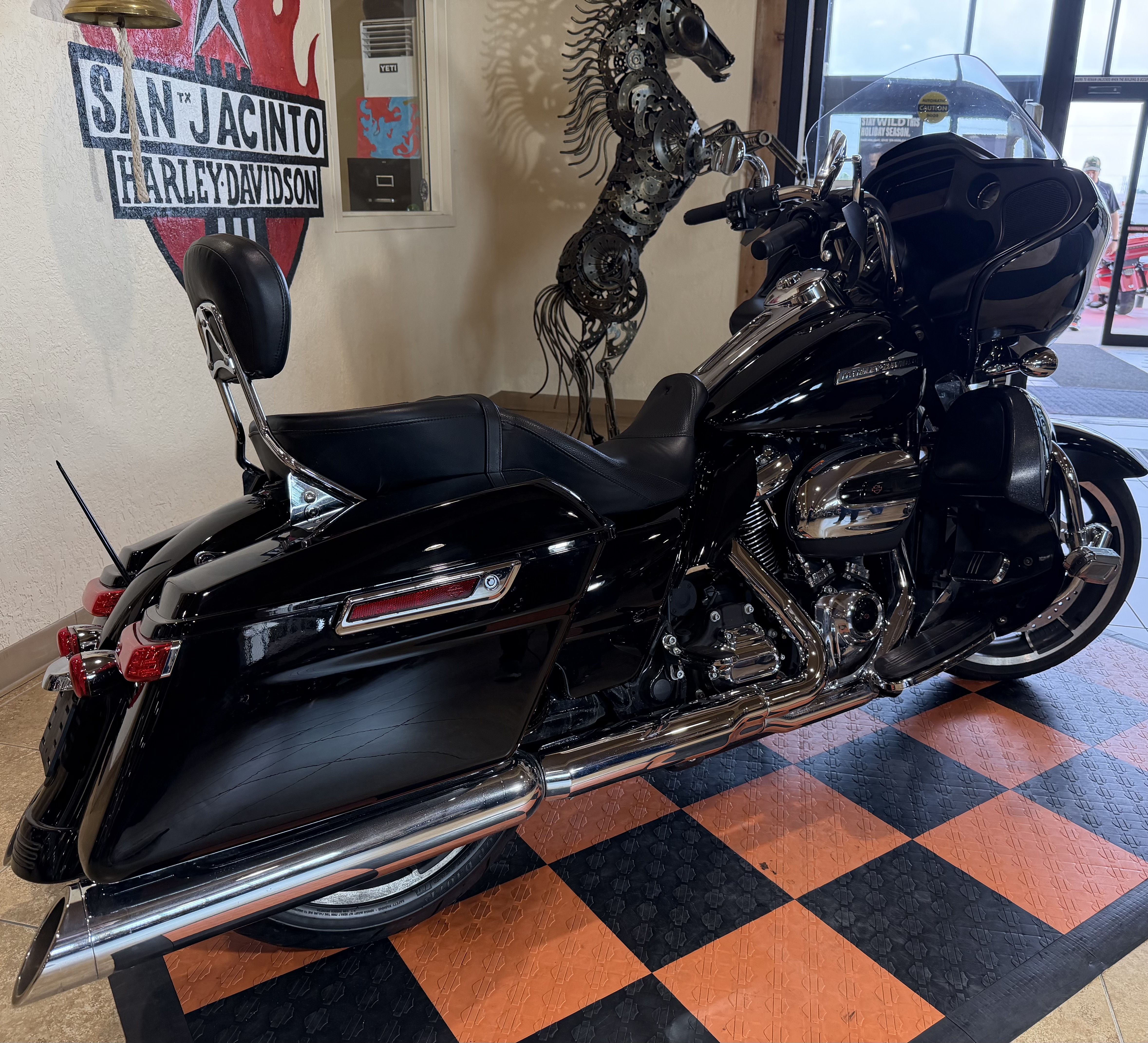 2023 Harley-Davidson Road Glide® in Pasadena, Texas - Photo 2