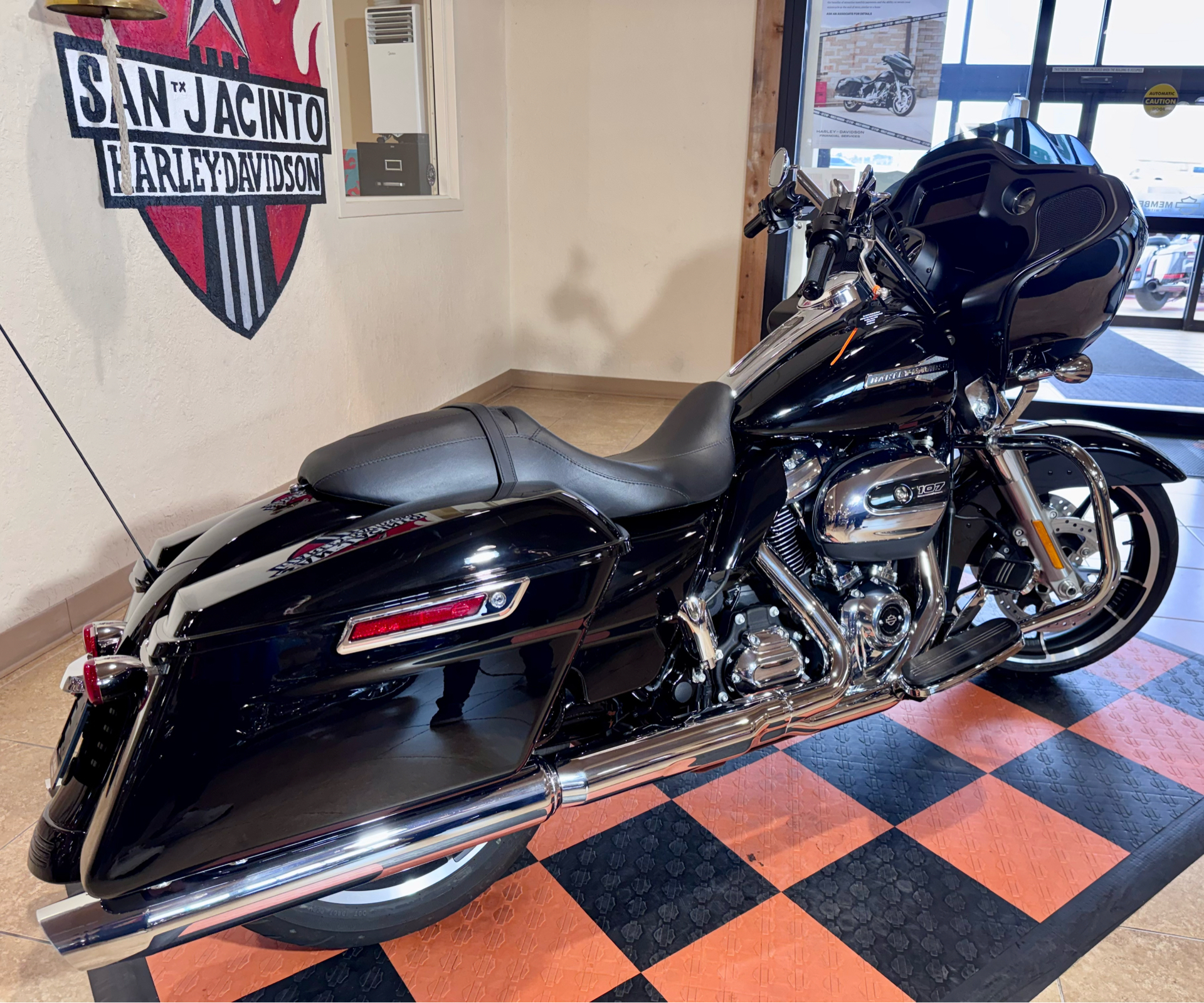 2023 Harley-Davidson Road Glide® in Pasadena, Texas - Photo 2