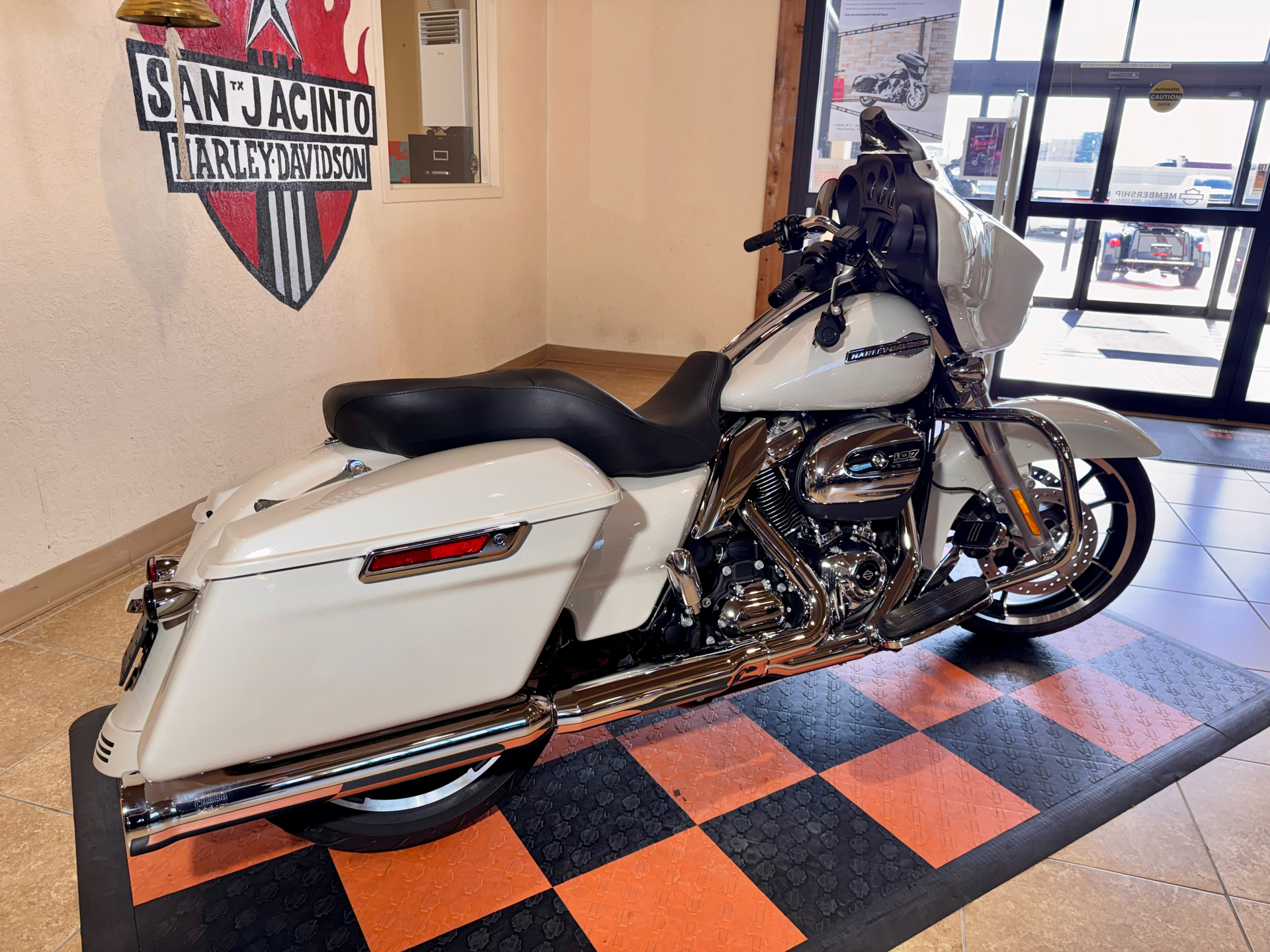 2022 Harley-Davidson Street Glide® in Pasadena, Texas - Photo 4