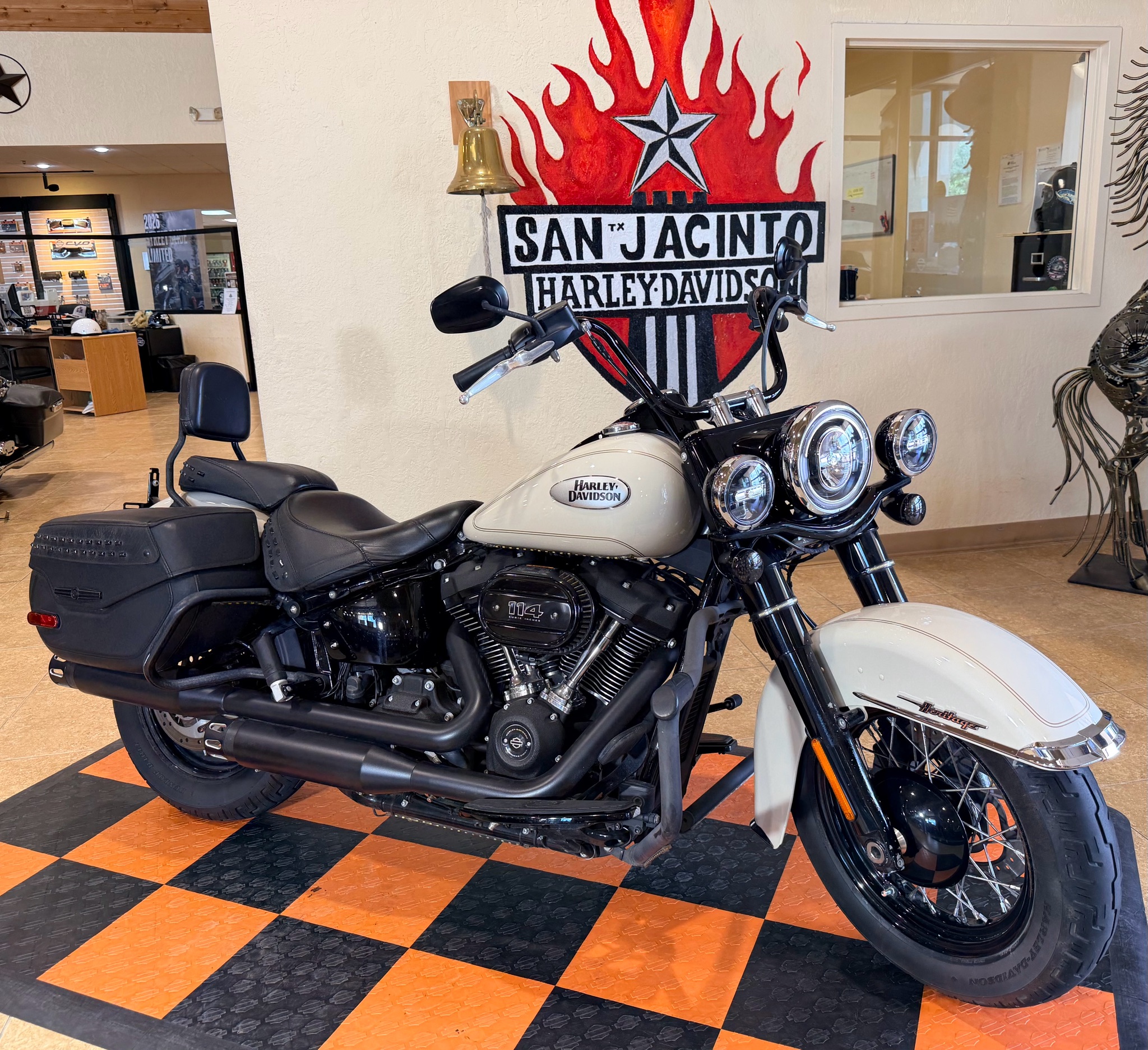 2022 Harley-Davidson Heritage Classic 114 2
