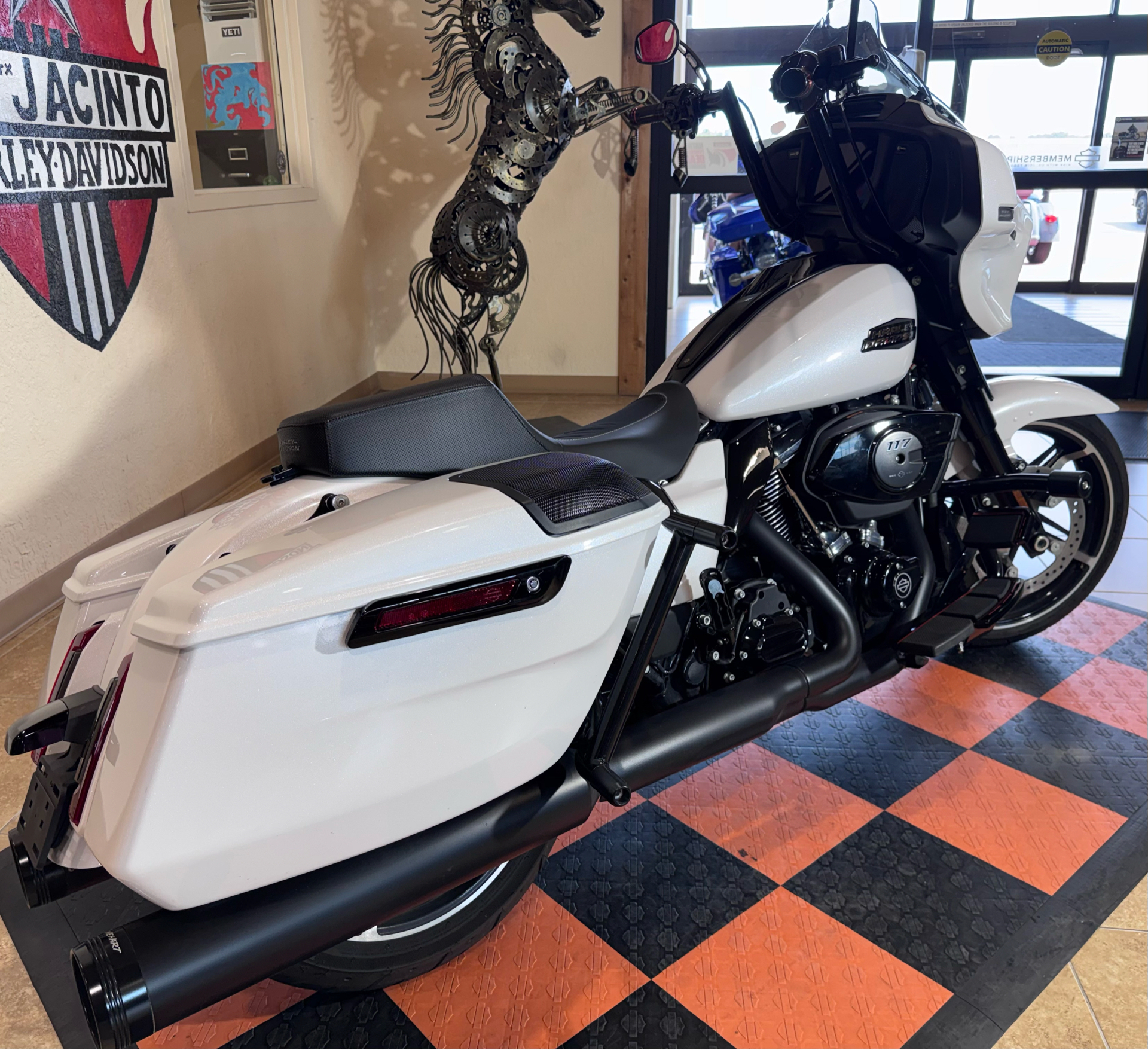 2024 Harley-Davidson Street Glide® in Pasadena, Texas - Photo 2
