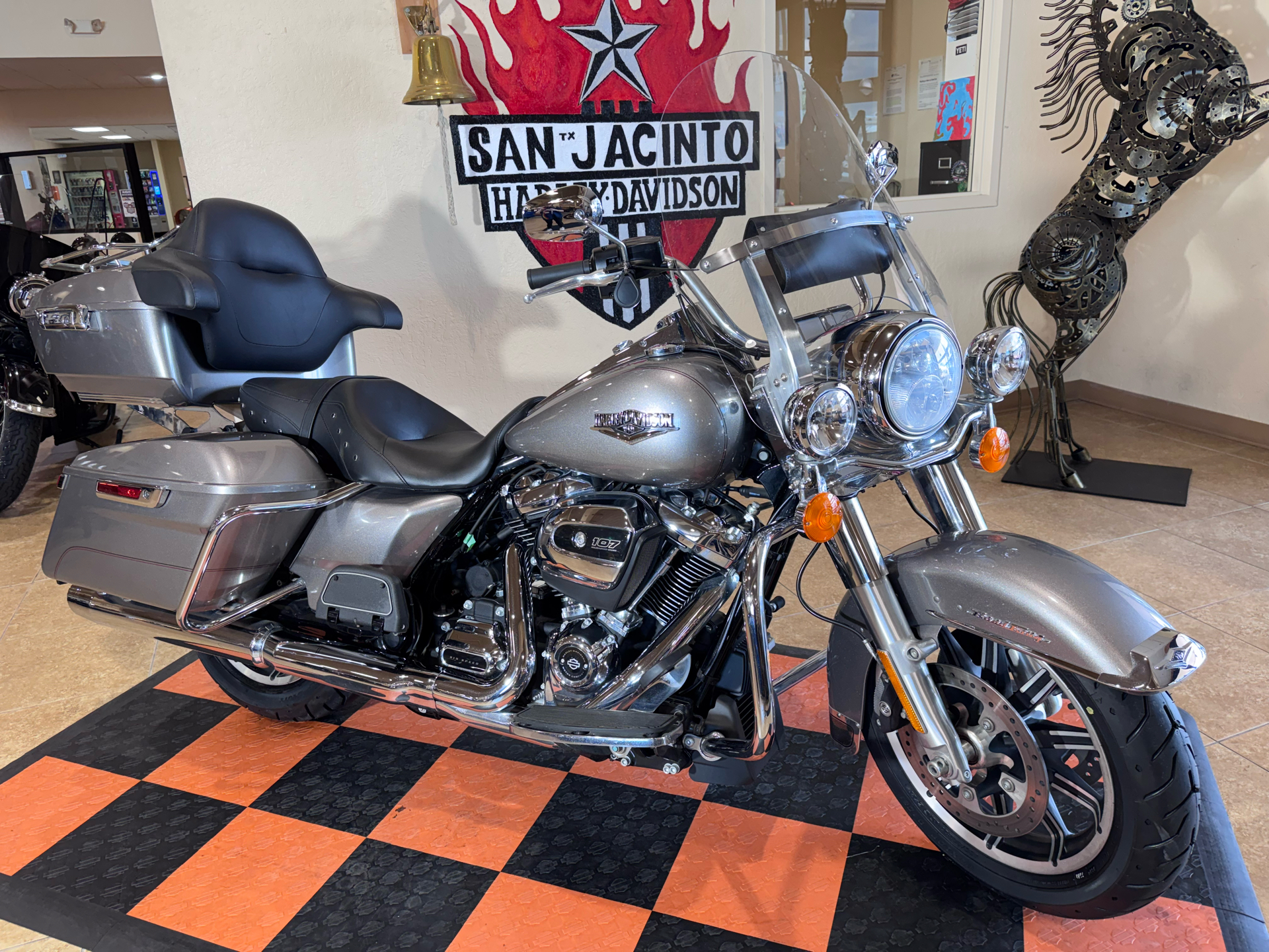 2017 Harley-Davidson Road King® in Pasadena, Texas - Photo 3