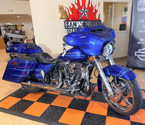 2019 Harley-Davidson Street Glide® in Pasadena, Texas - Photo 2