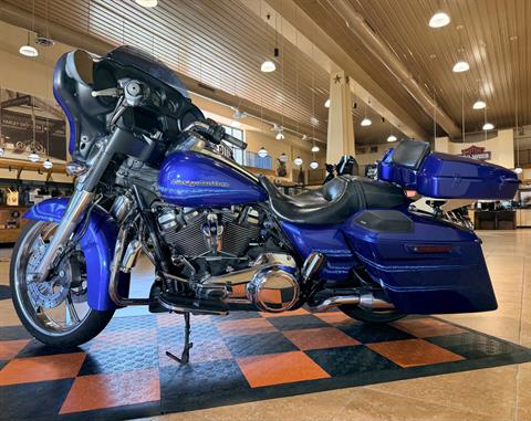 2019 Harley-Davidson Street Glide® in Pasadena, Texas - Photo 4