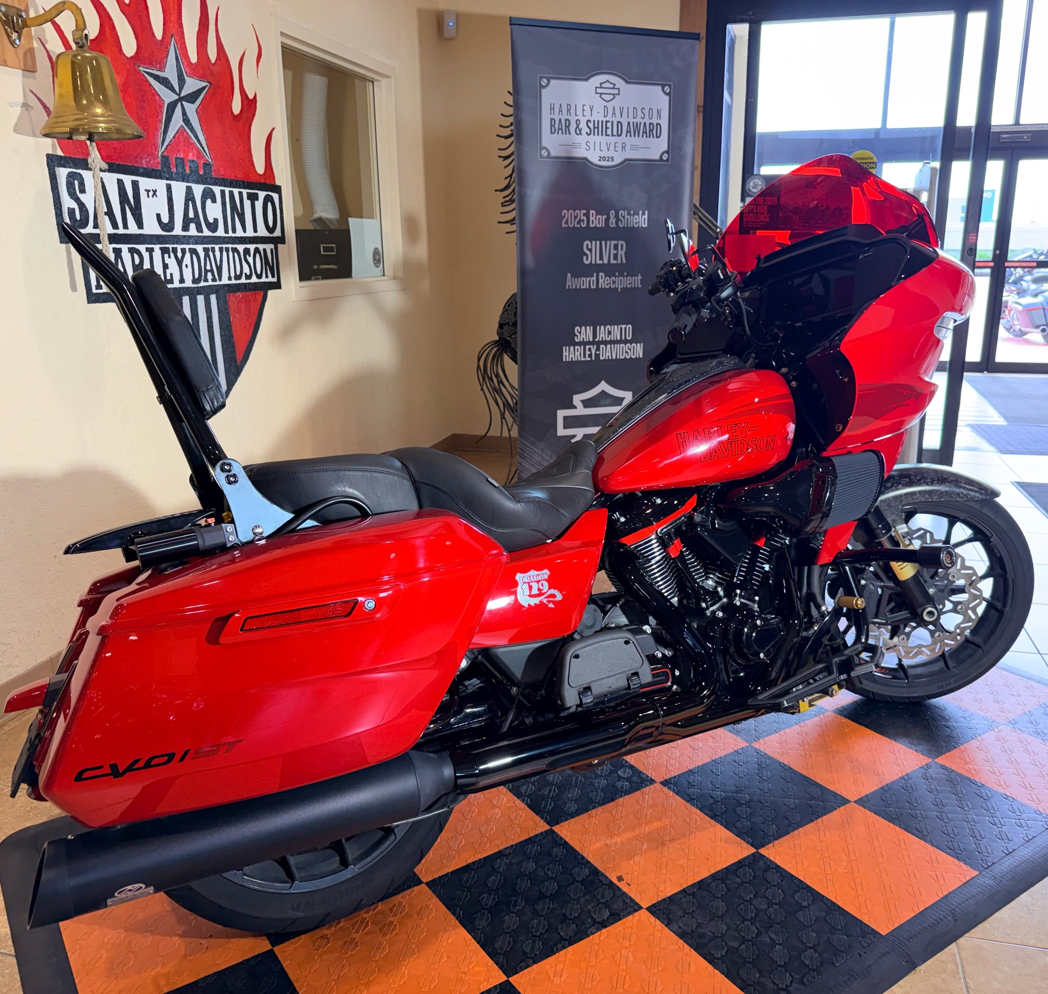 2025 Harley-Davidson CVO™ Road Glide® ST in Pasadena, Texas - Photo 3