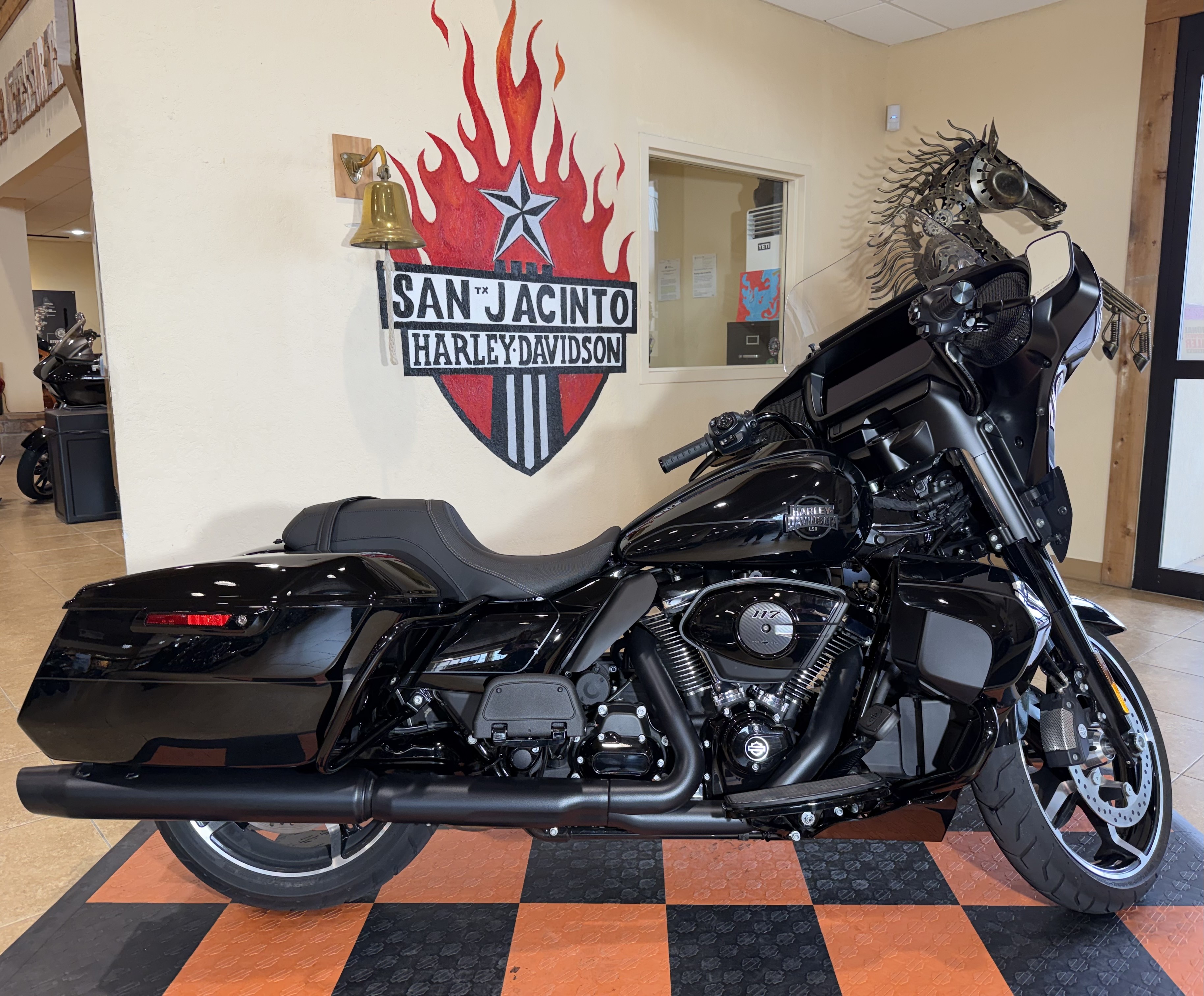 2025 Harley-Davidson Street Glide® Ultra in Pasadena, Texas - Photo 1