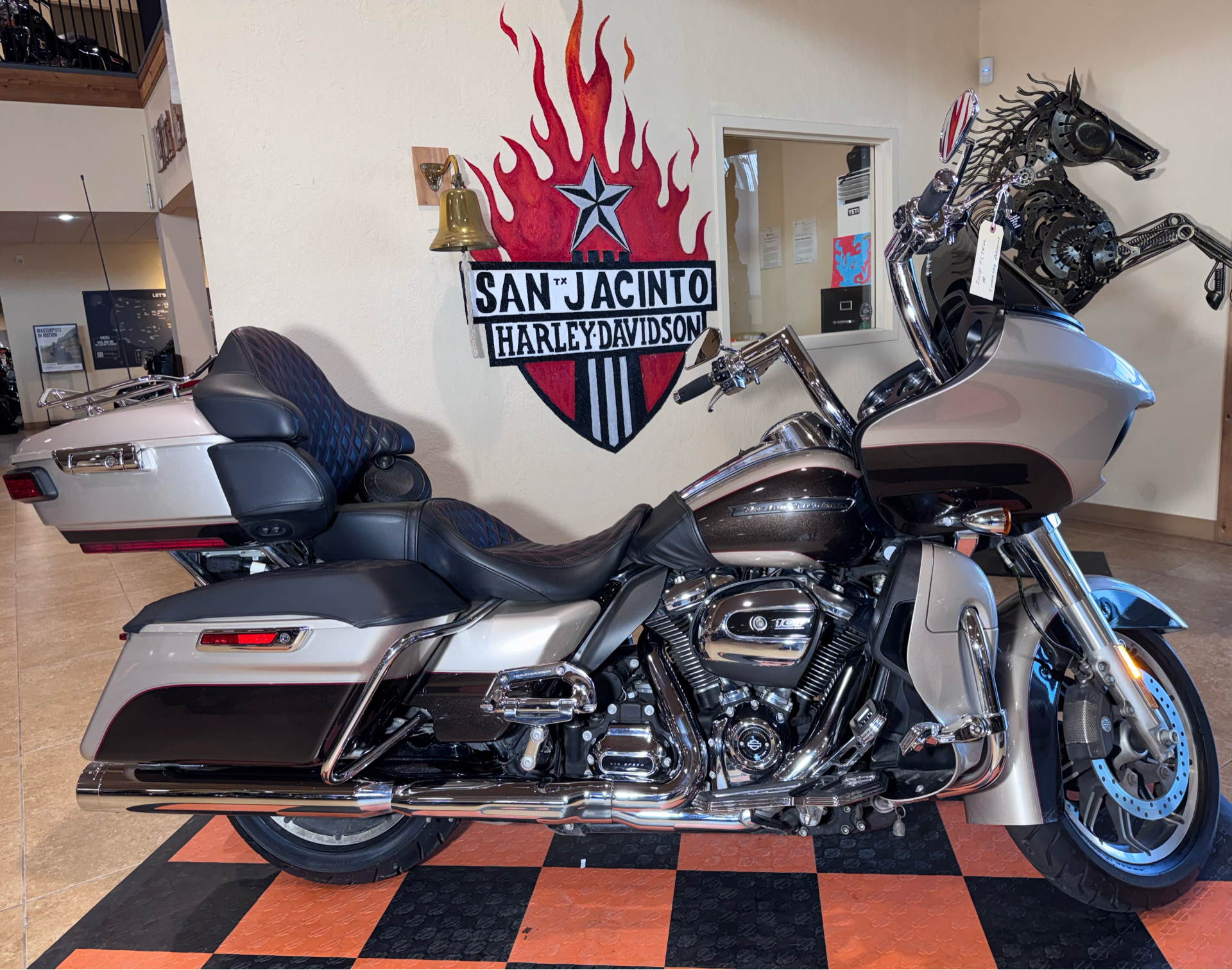 2018 Harley-Davidson Road Glide® Ultra in Pasadena, Texas - Photo 1