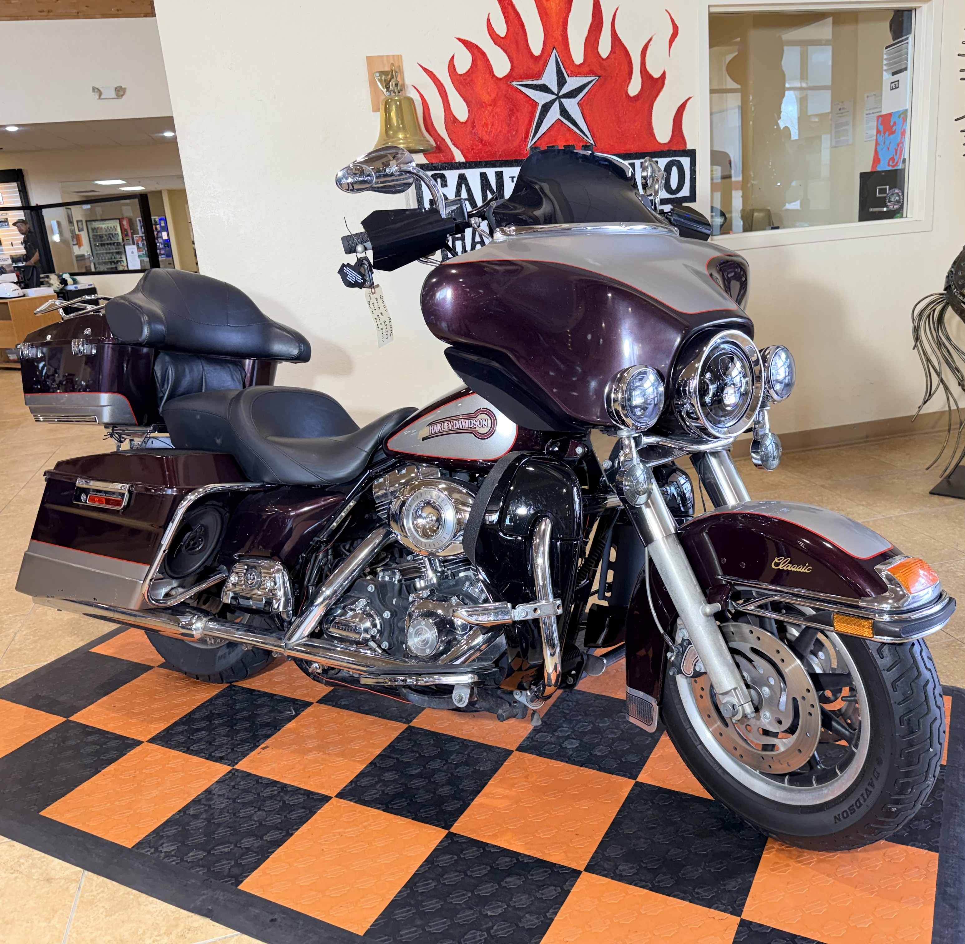 2007 Harley-Davidson FLHTC Electra Glide® Classic in Pasadena, Texas - Photo 3