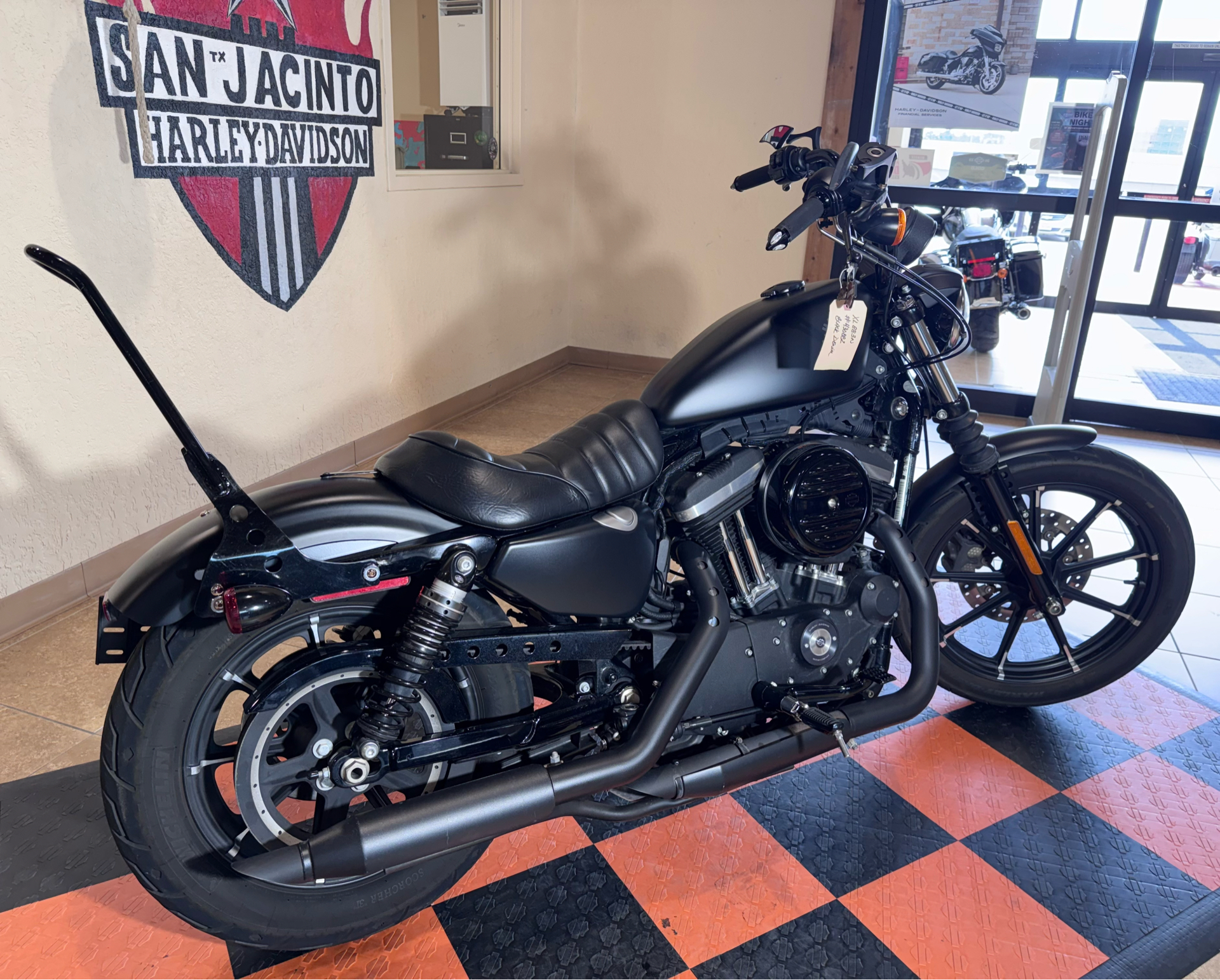 2020 Harley-Davidson Iron 883™ in Pasadena, Texas - Photo 2