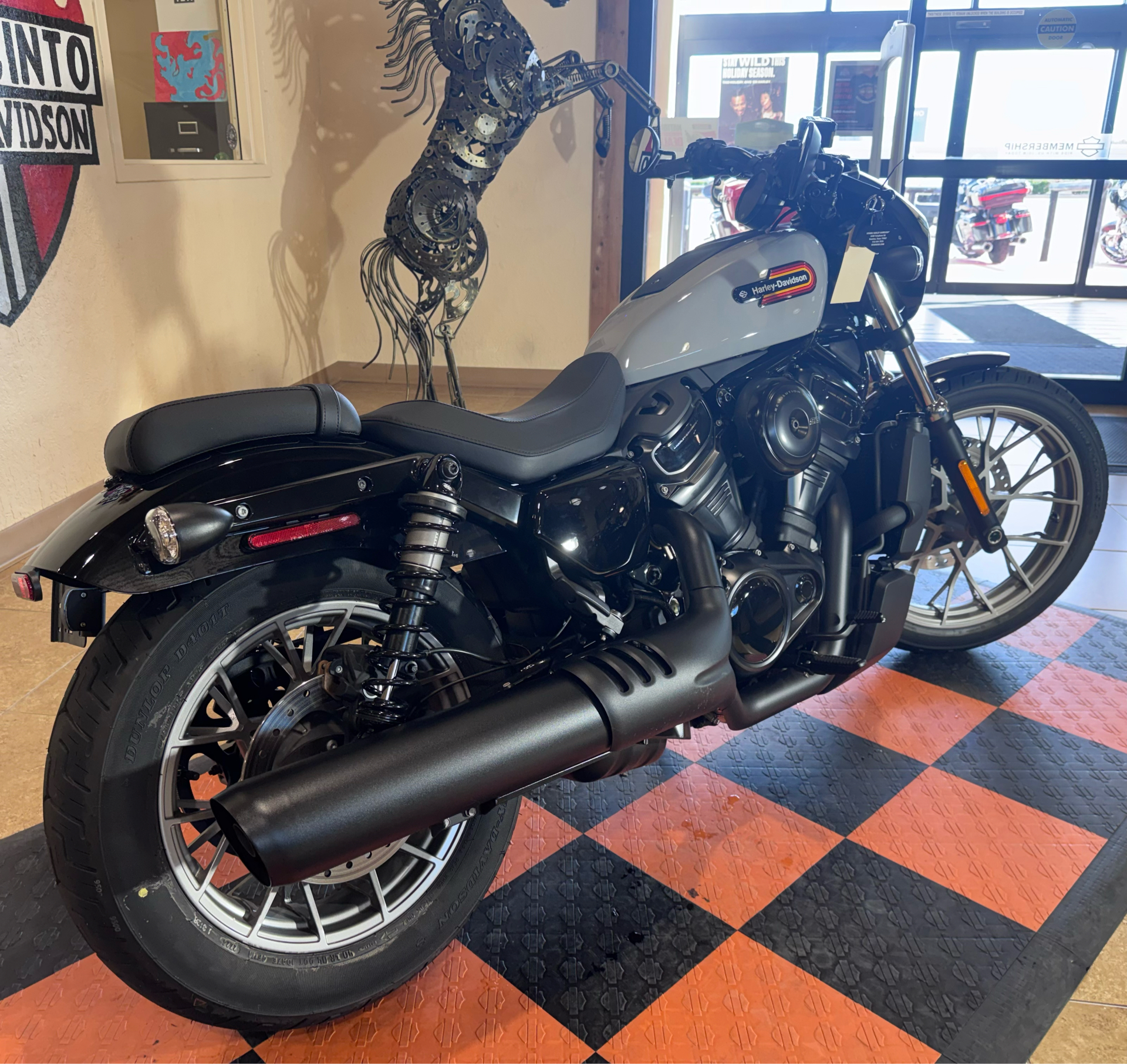2025 Harley-Davidson Nightster® Special in Pasadena, Texas - Photo 2