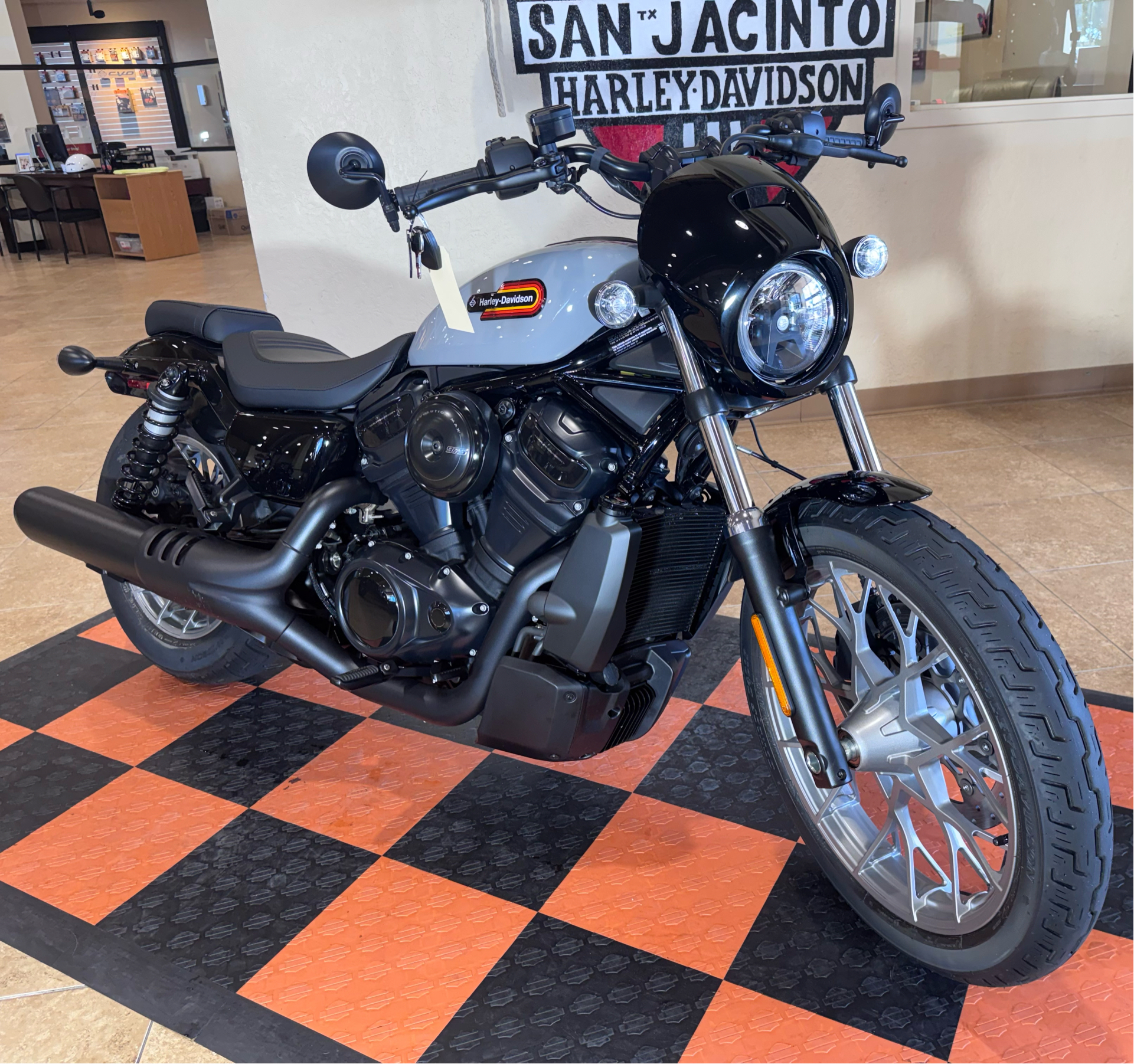 2025 Harley-Davidson Nightster® Special in Pasadena, Texas - Photo 3