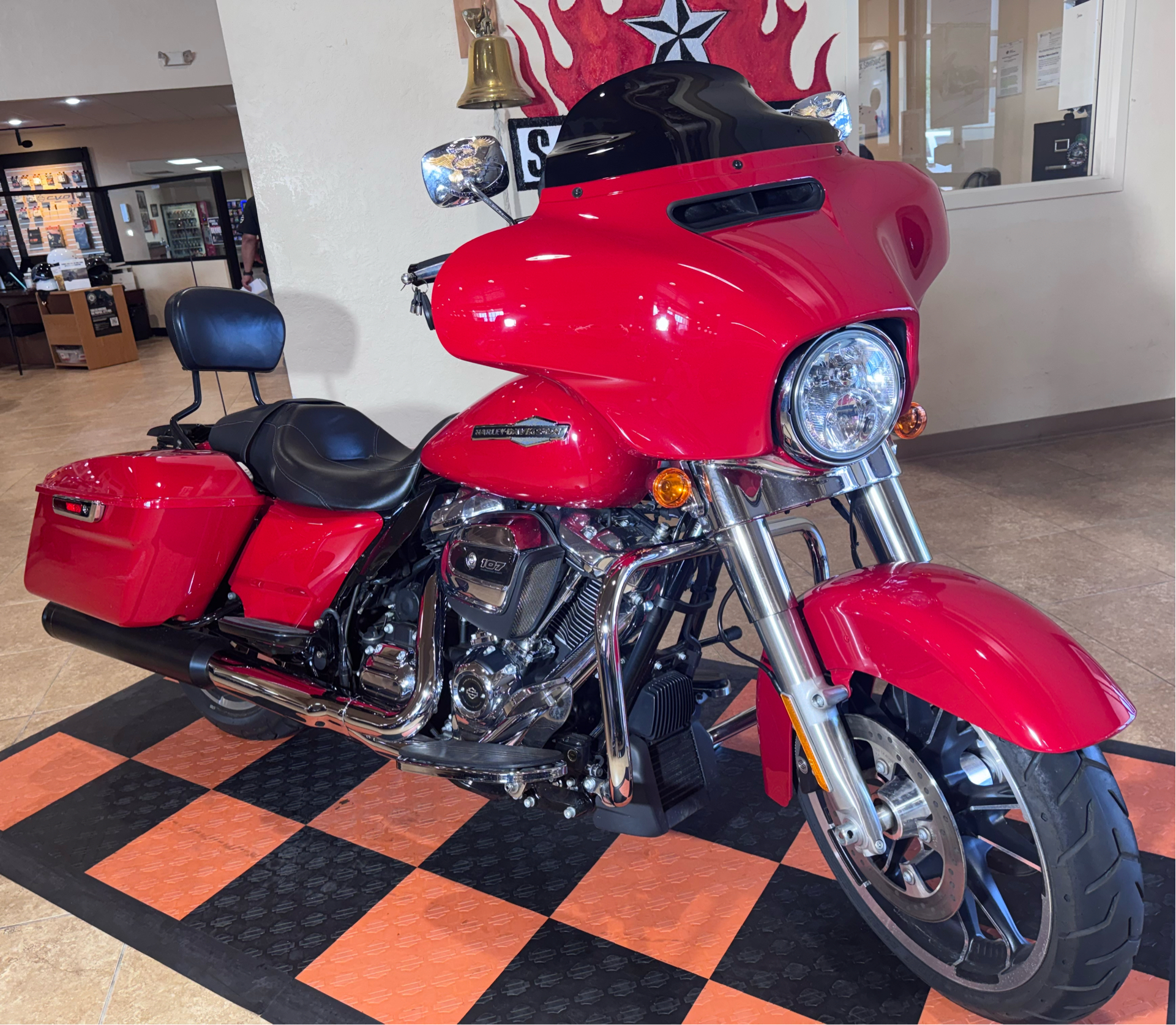 2023 Harley-Davidson Street Glide® in Pasadena, Texas - Photo 3