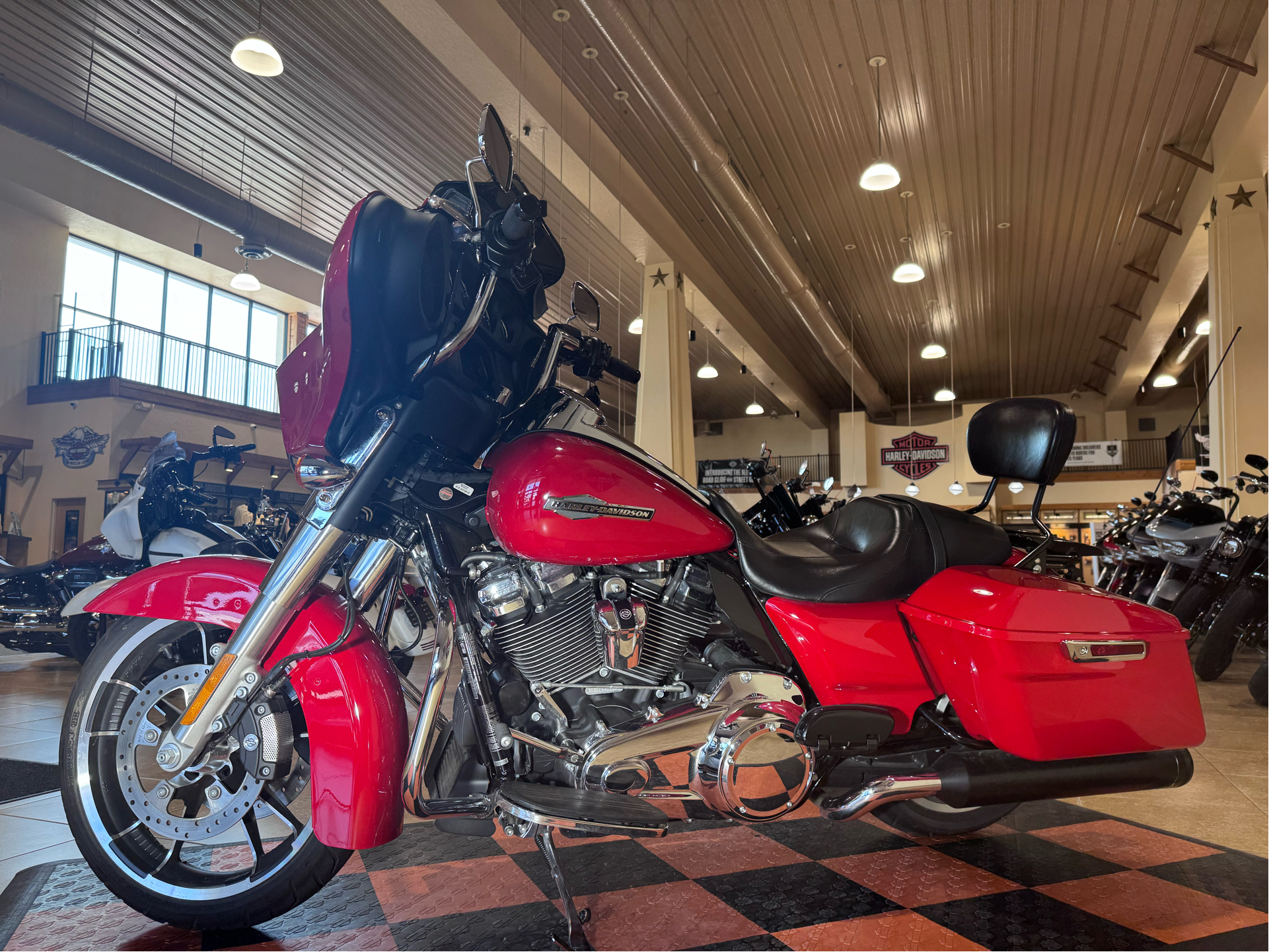 2023 Harley-Davidson Street Glide® in Pasadena, Texas - Photo 4