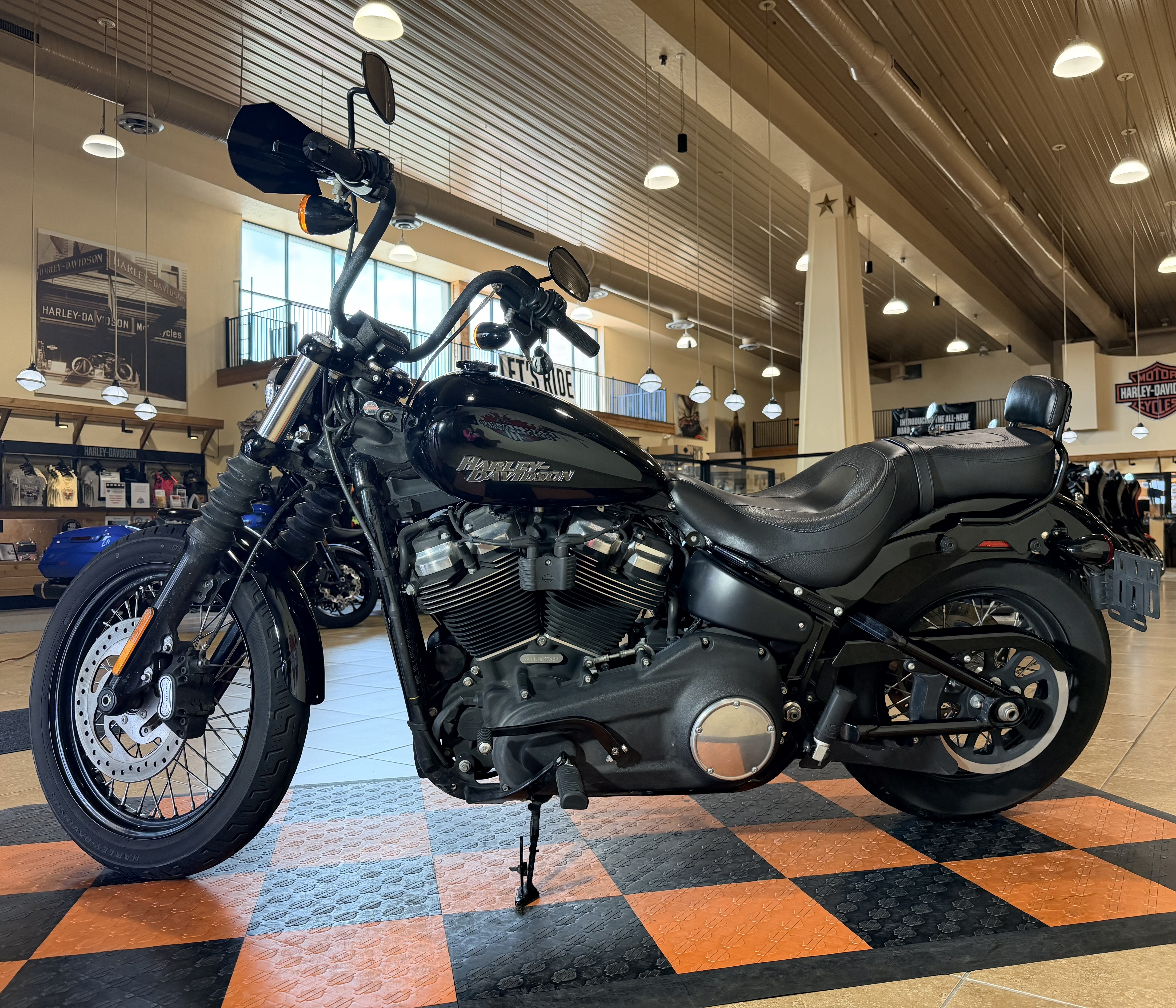 2020 Harley-Davidson Street Bob® in Pasadena, Texas - Photo 4
