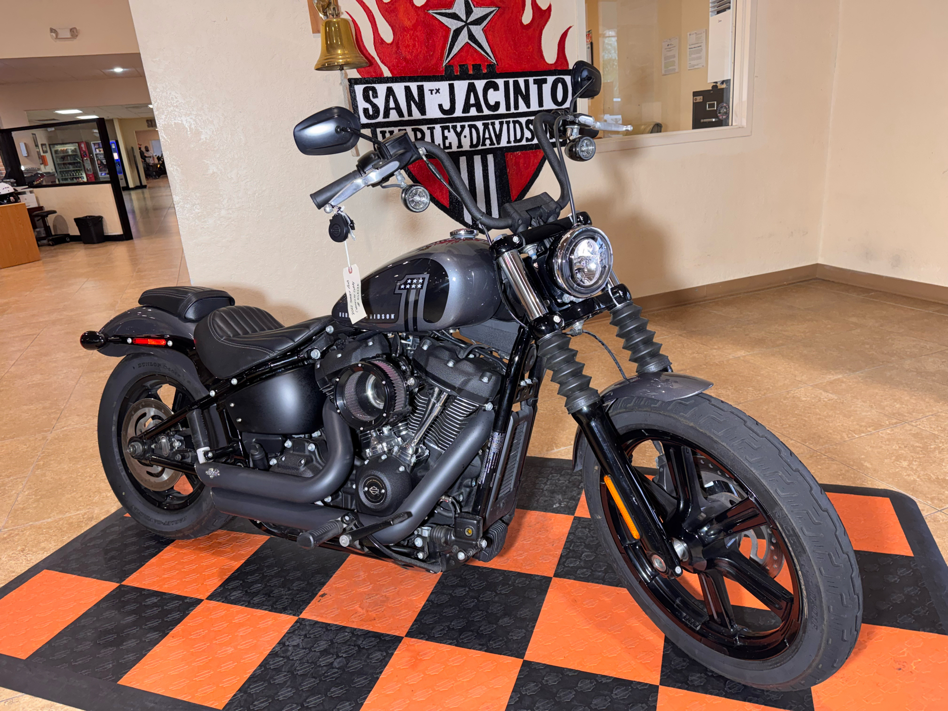 2022 Harley-Davidson Street Bob® 114 in Pasadena, Texas - Photo 3
