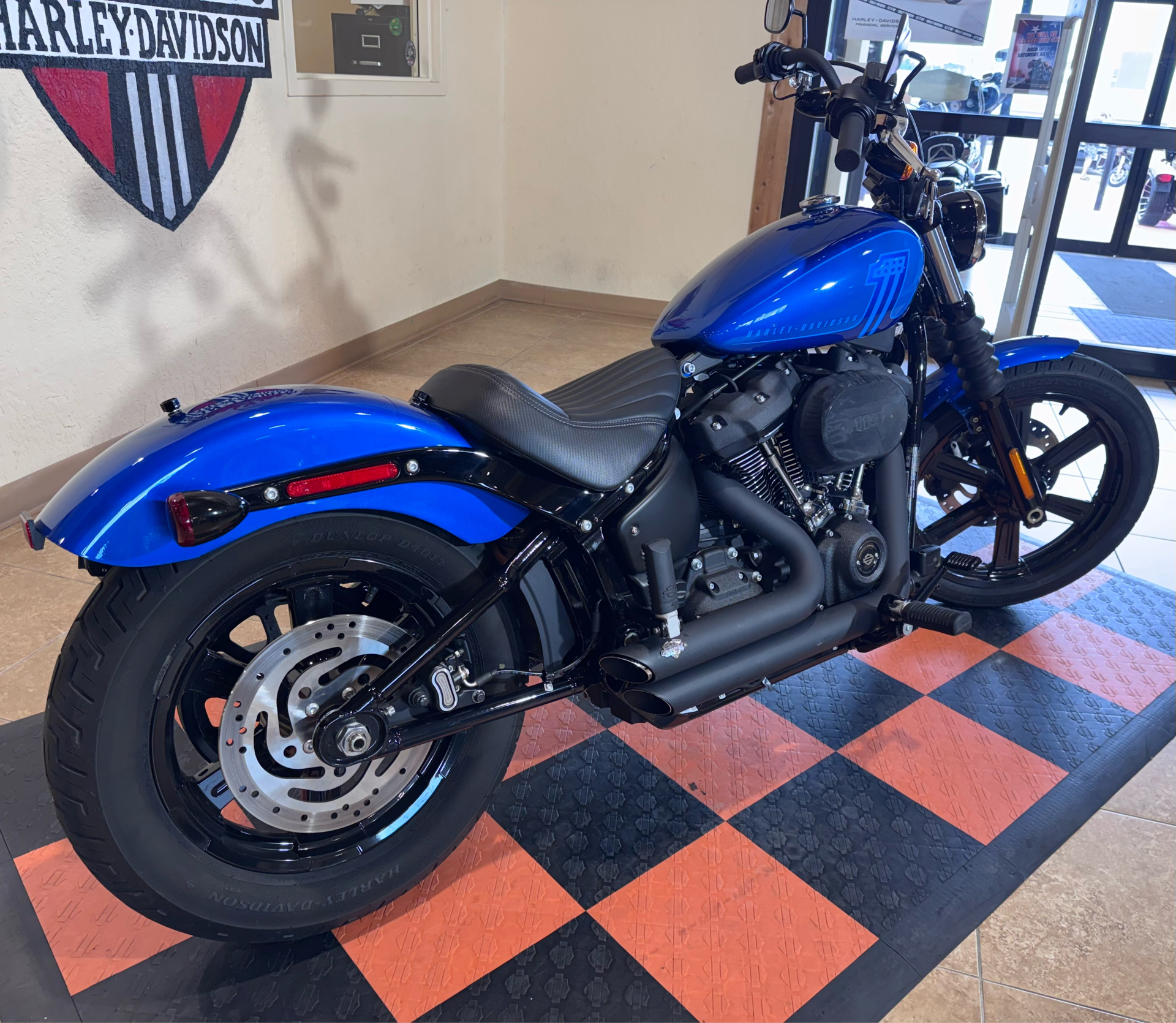 2024 Harley-Davidson Street Bob® 114 in Pasadena, Texas - Photo 2