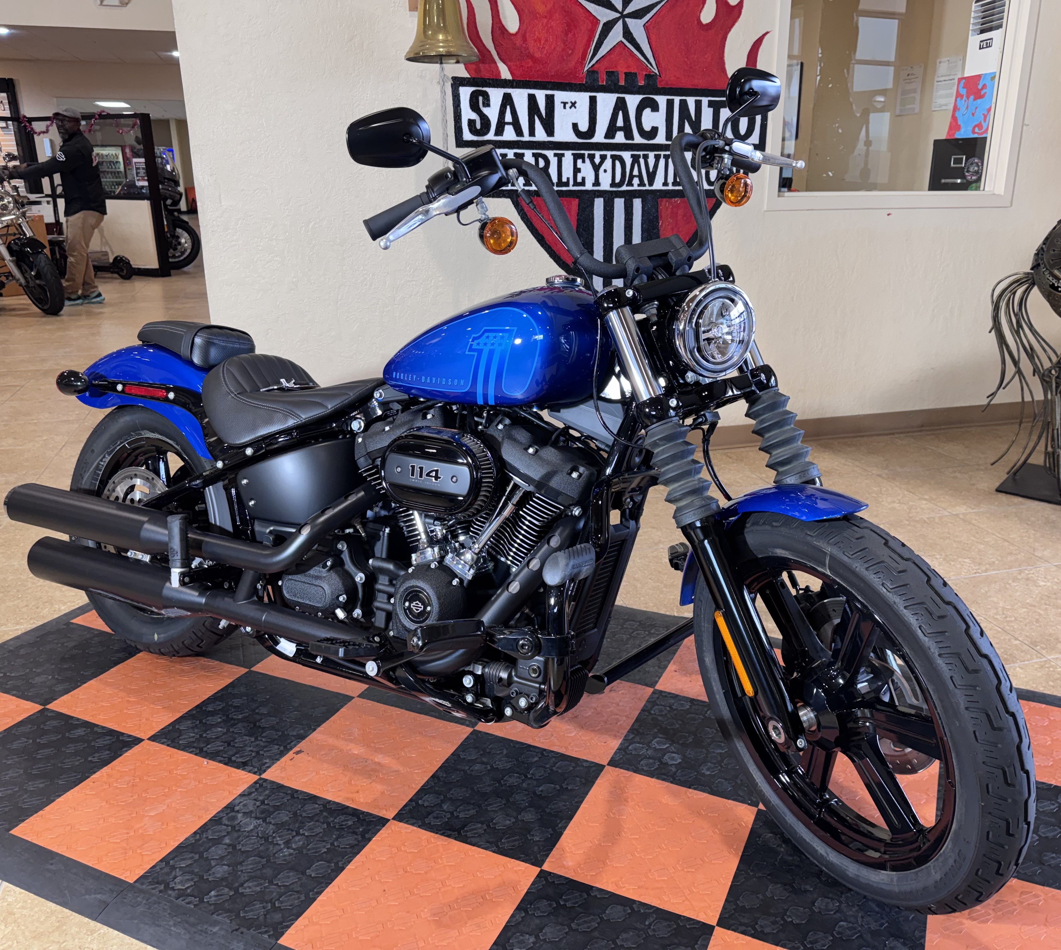 2024 Harley-Davidson Street Bob® 114 in Pasadena, Texas - Photo 3