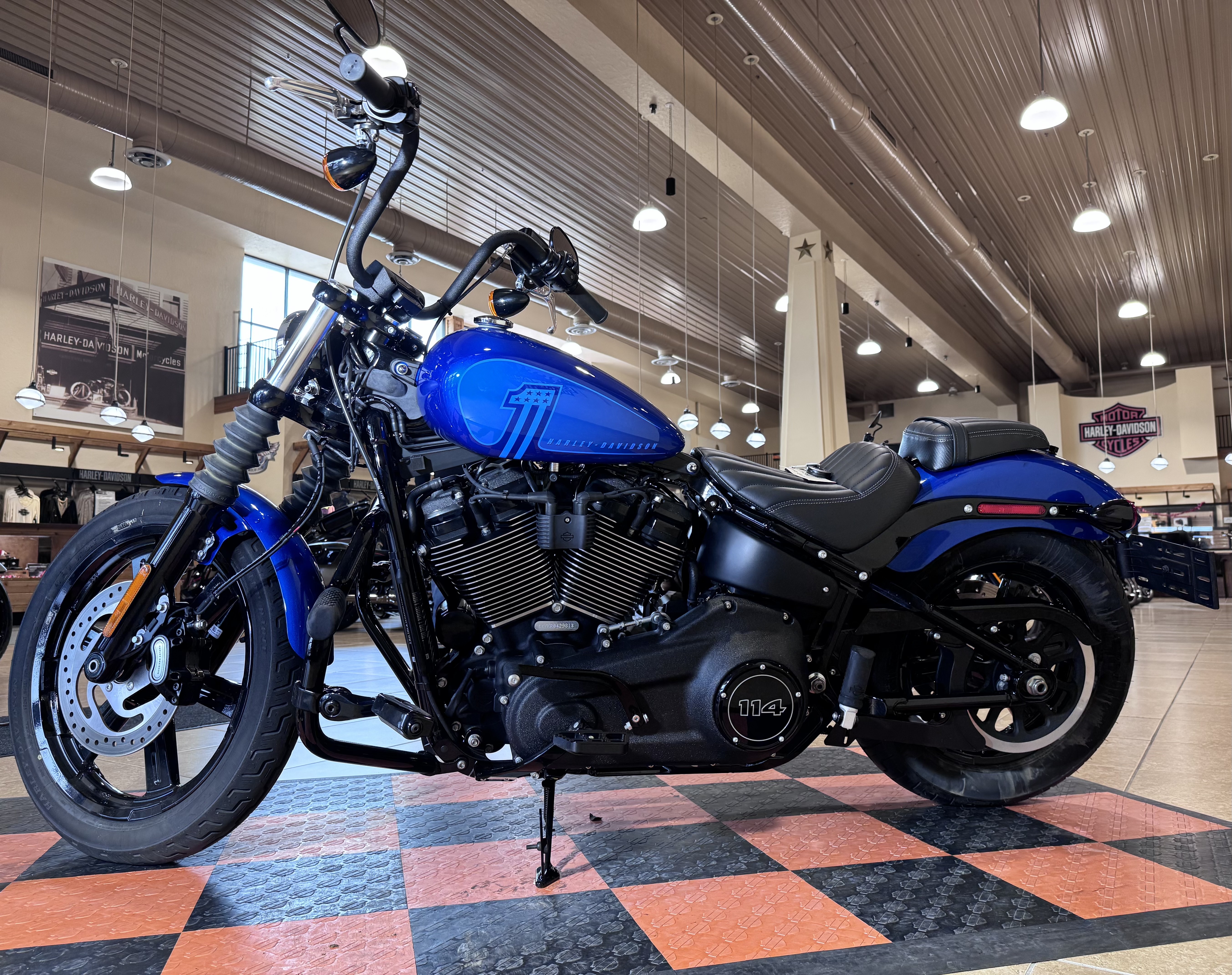 2024 Harley-Davidson Street Bob® 114 in Pasadena, Texas - Photo 4