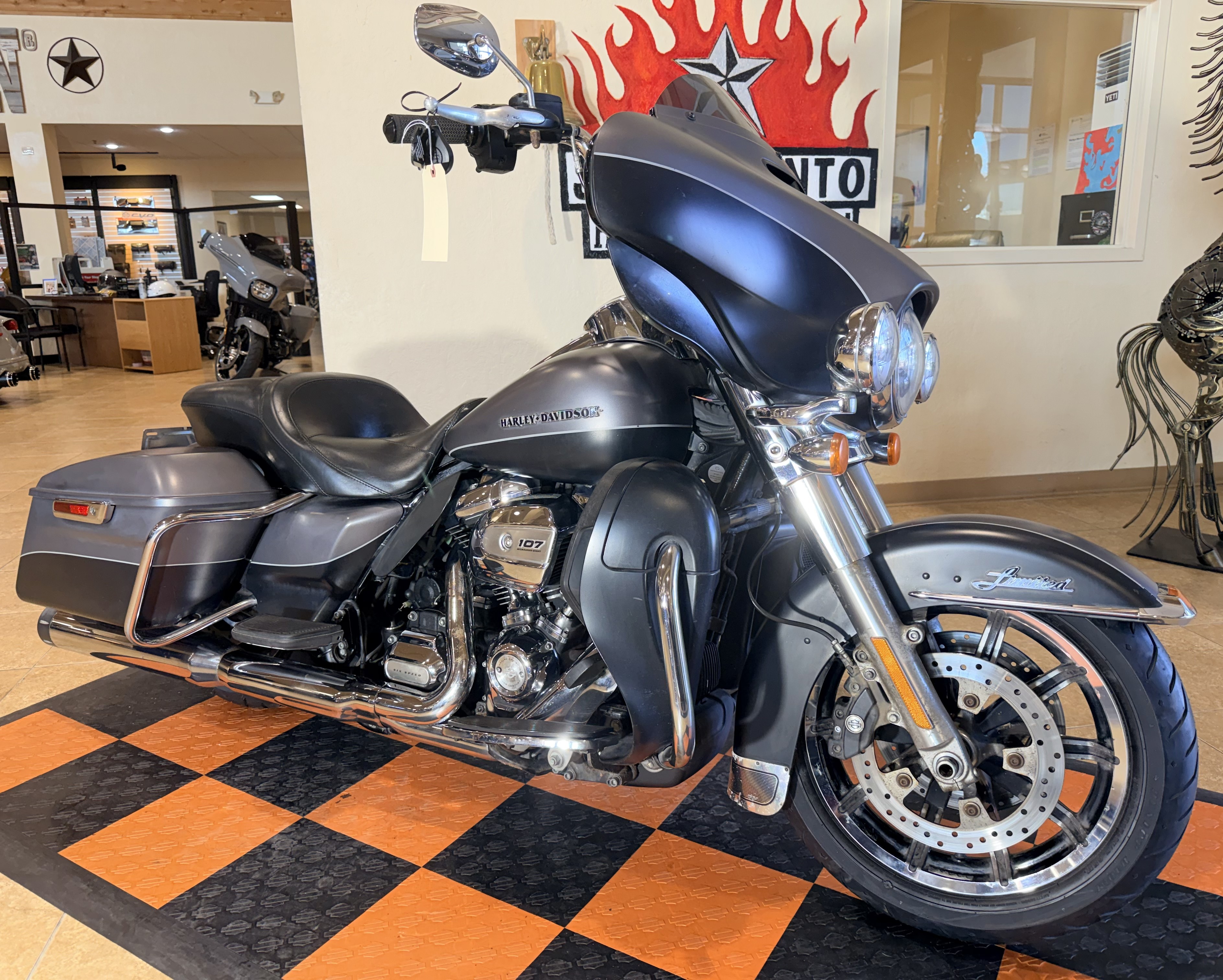 2017 Harley-Davidson Ultra Limited in Pasadena, Texas - Photo 3