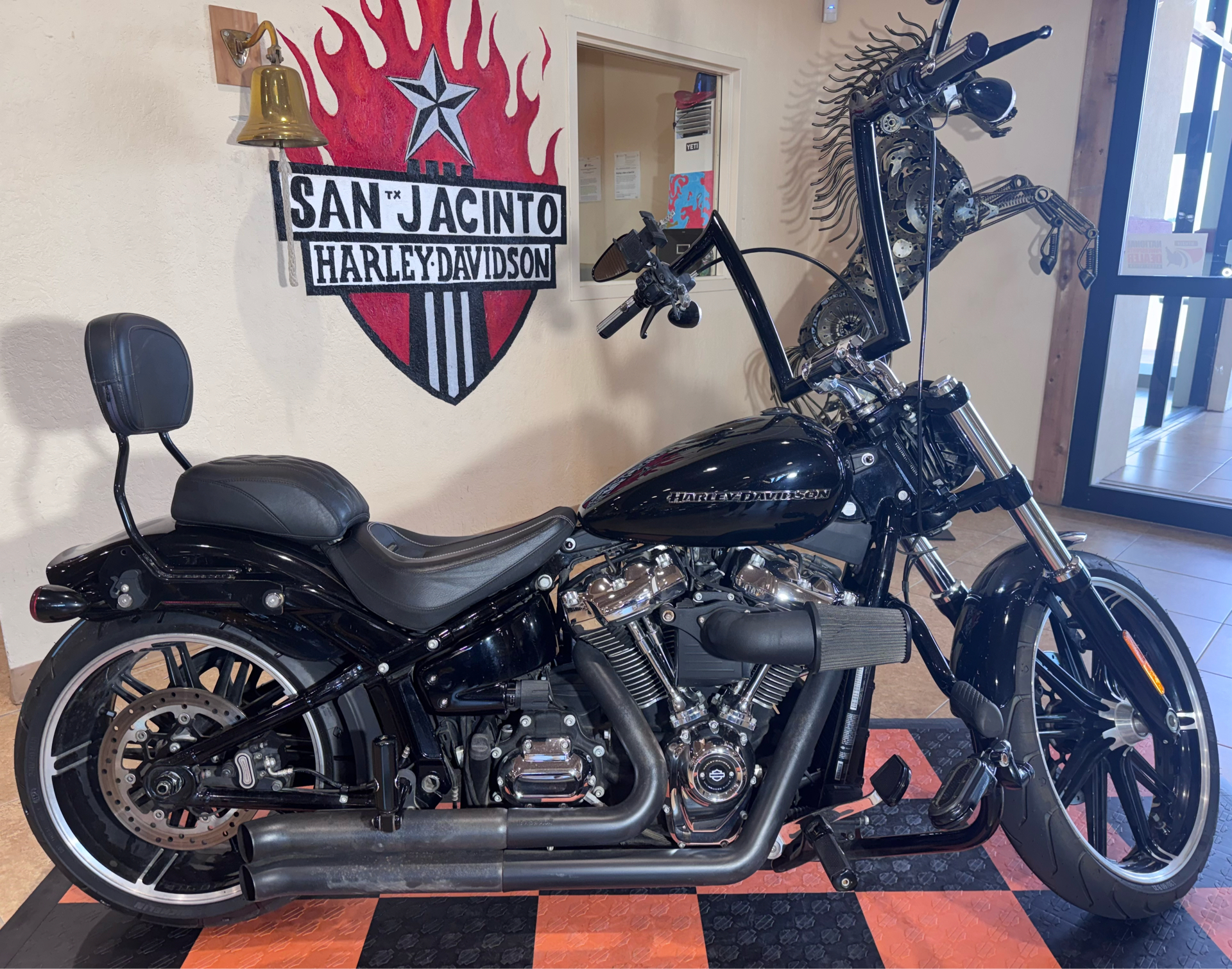 2018 Harley-Davidson Breakout® 114 in Pasadena, Texas - Photo 1