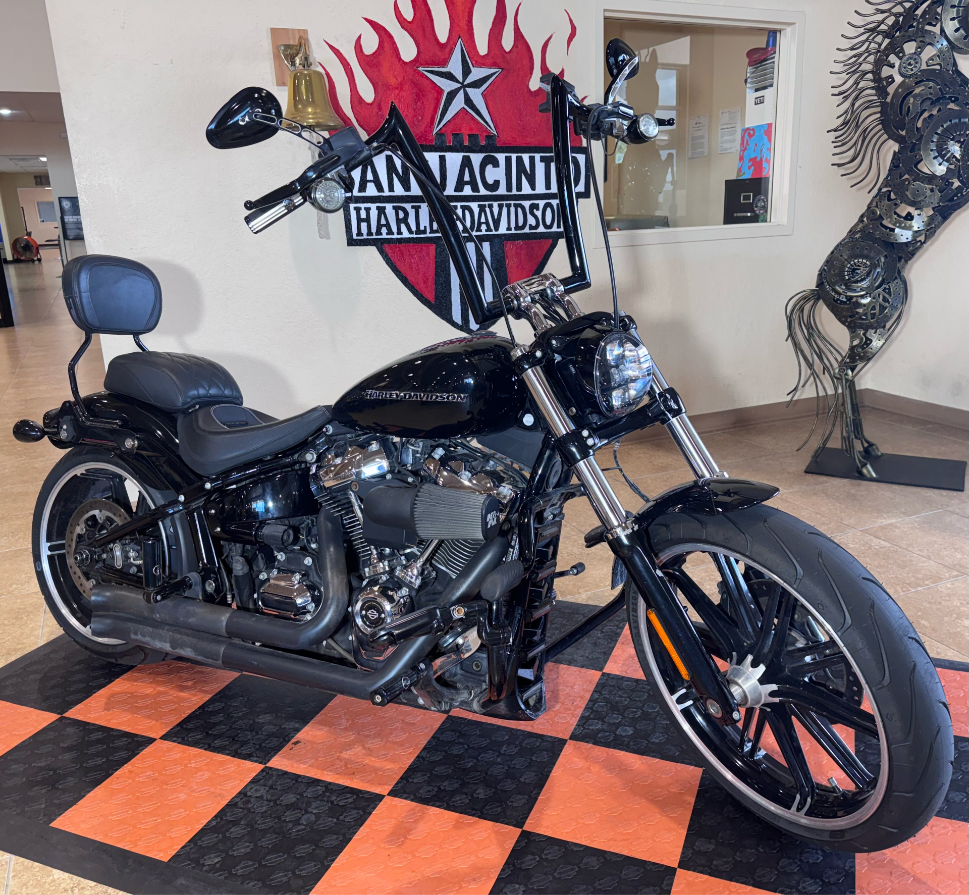 2018 Harley-Davidson Breakout® 114 in Pasadena, Texas - Photo 3
