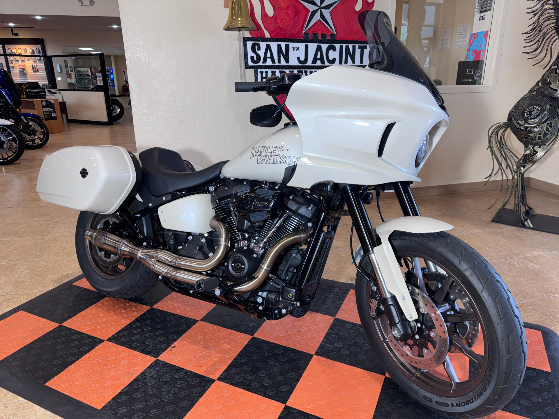 2023 Harley-Davidson Low Rider® ST in Pasadena, Texas - Photo 3