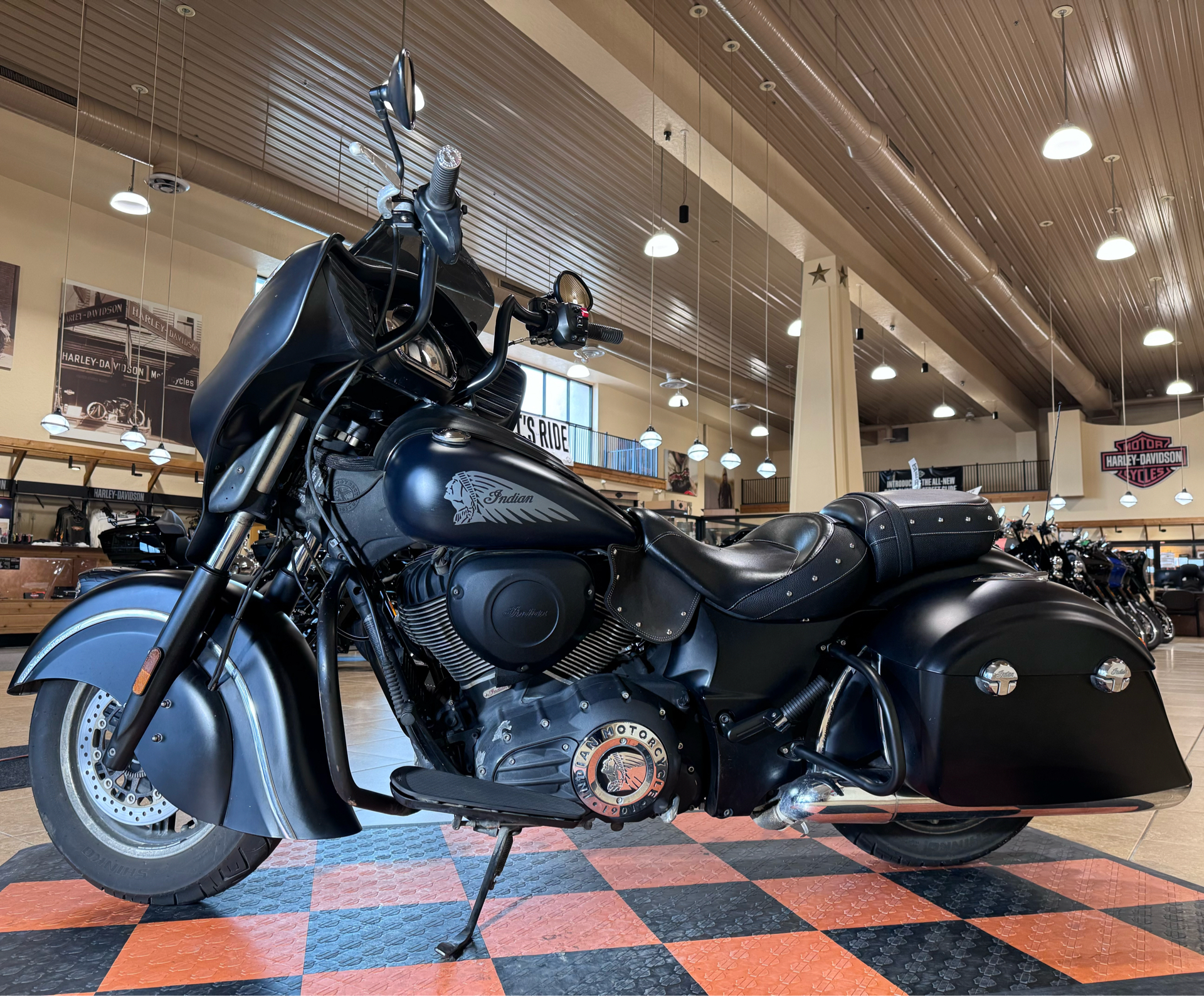 2017 Indian Motorcycle Chieftain Dark Horse® in Pasadena, Texas - Photo 4