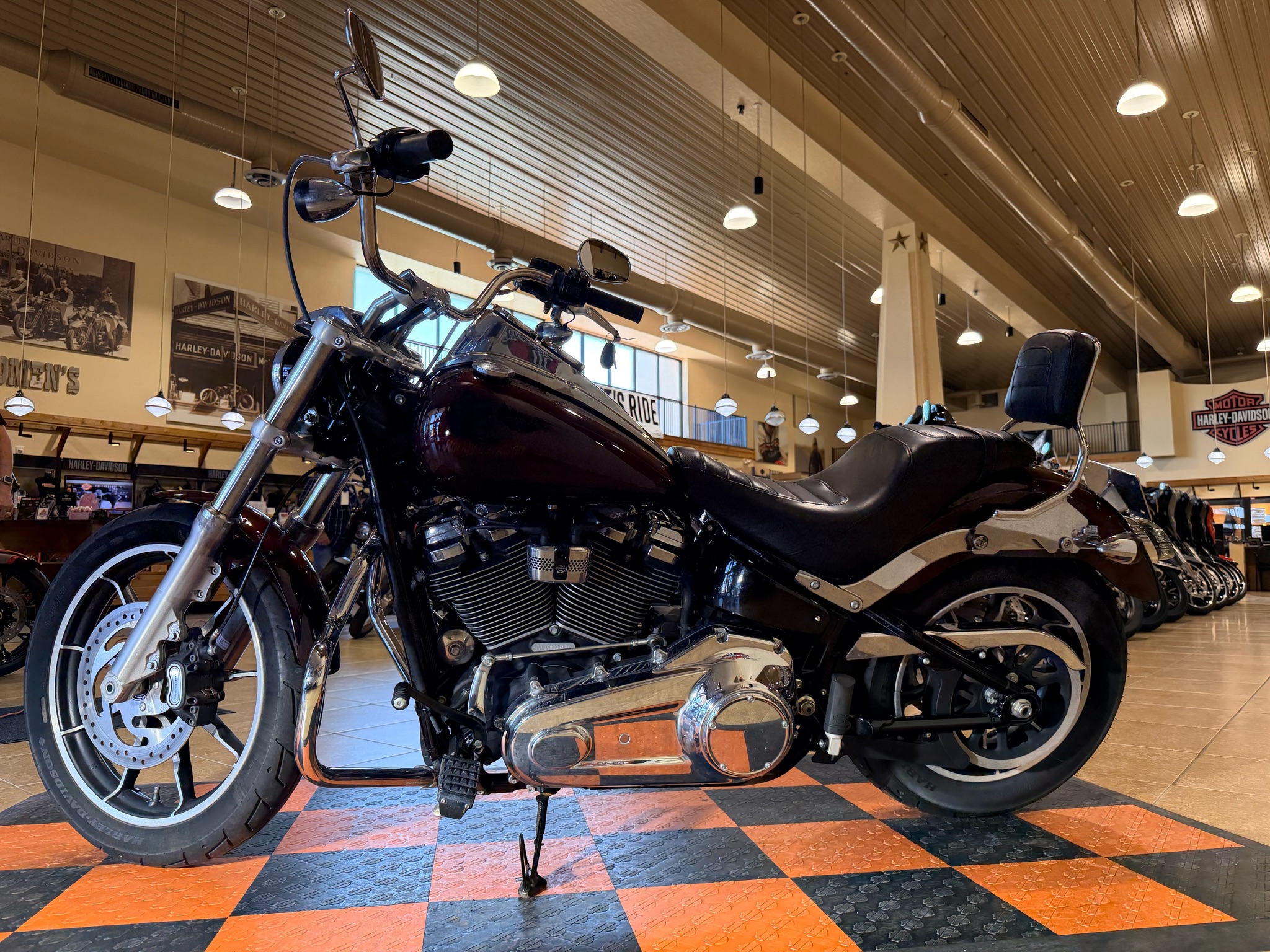 2019 Harley-Davidson Low Rider® in Pasadena, Texas - Photo 4