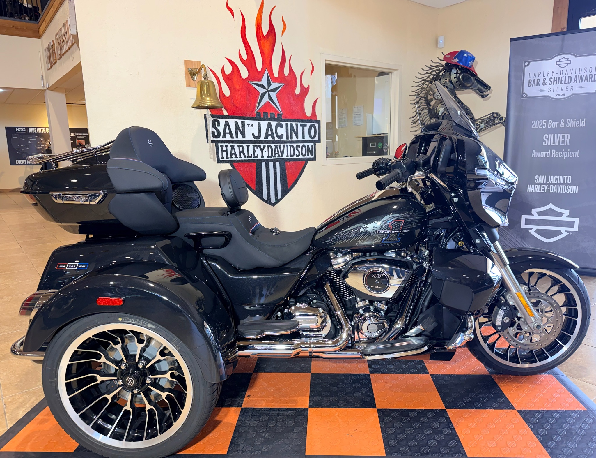 2026 Harley-Davidson Street Glide® 3 Limited 1