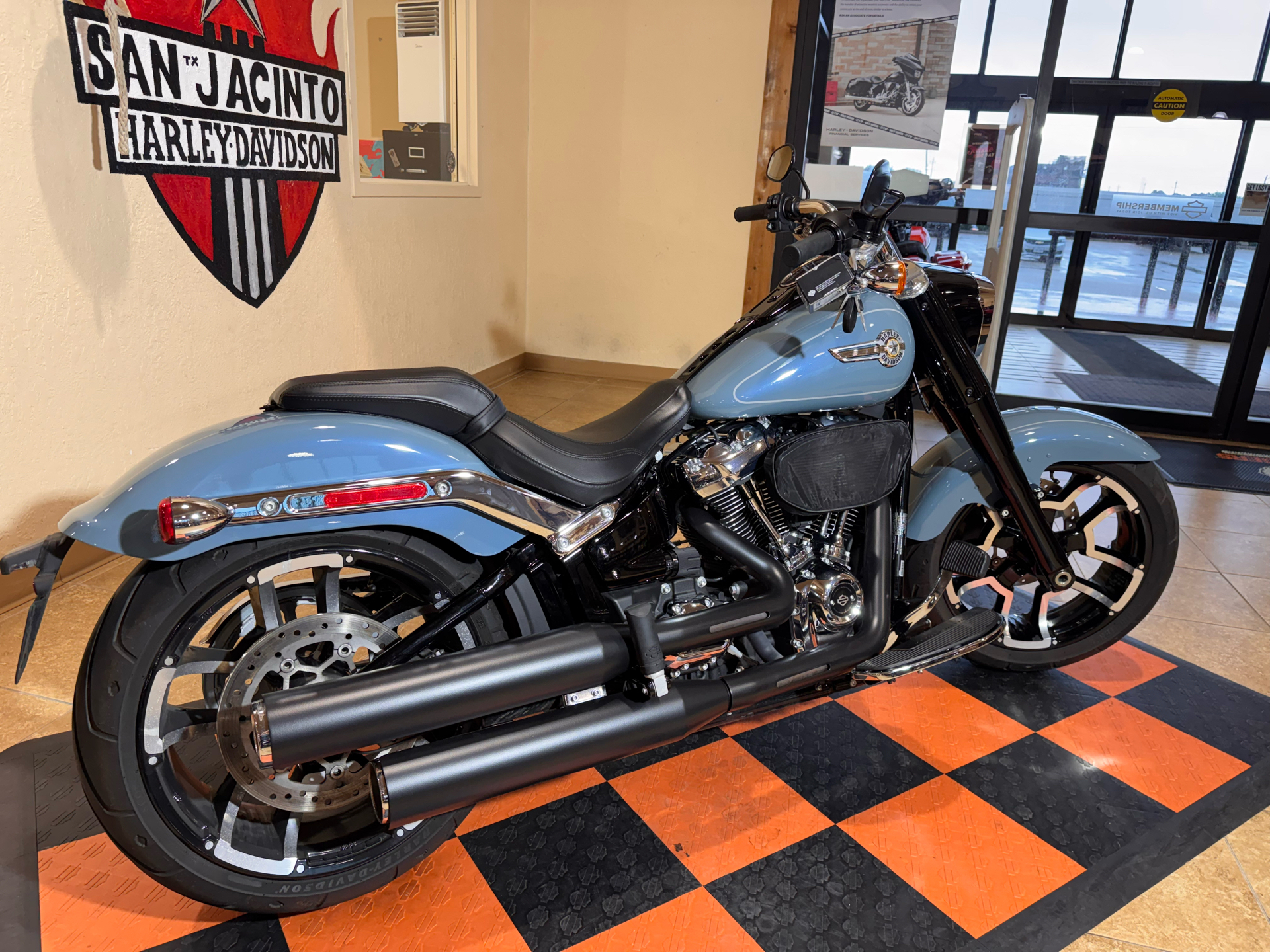 2024 Harley-Davidson Fat Boy® 114 in Pasadena, Texas - Photo 2