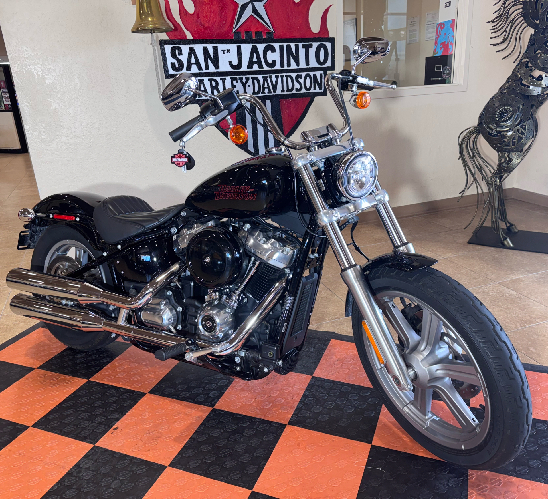 2023 Harley-Davidson Softail® Standard in Pasadena, Texas - Photo 3