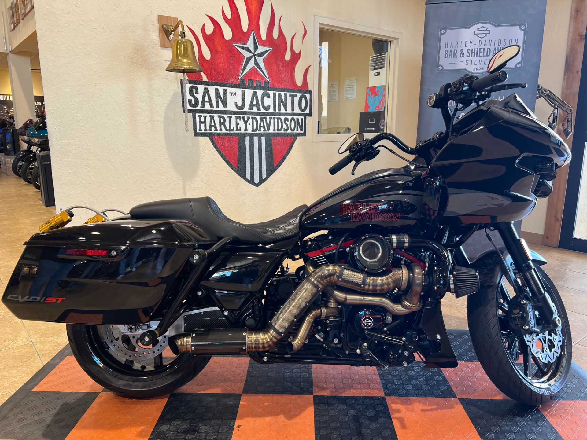 2024 Harley-Davidson CVO™ Road Glide® ST in Pasadena, Texas - Photo 1