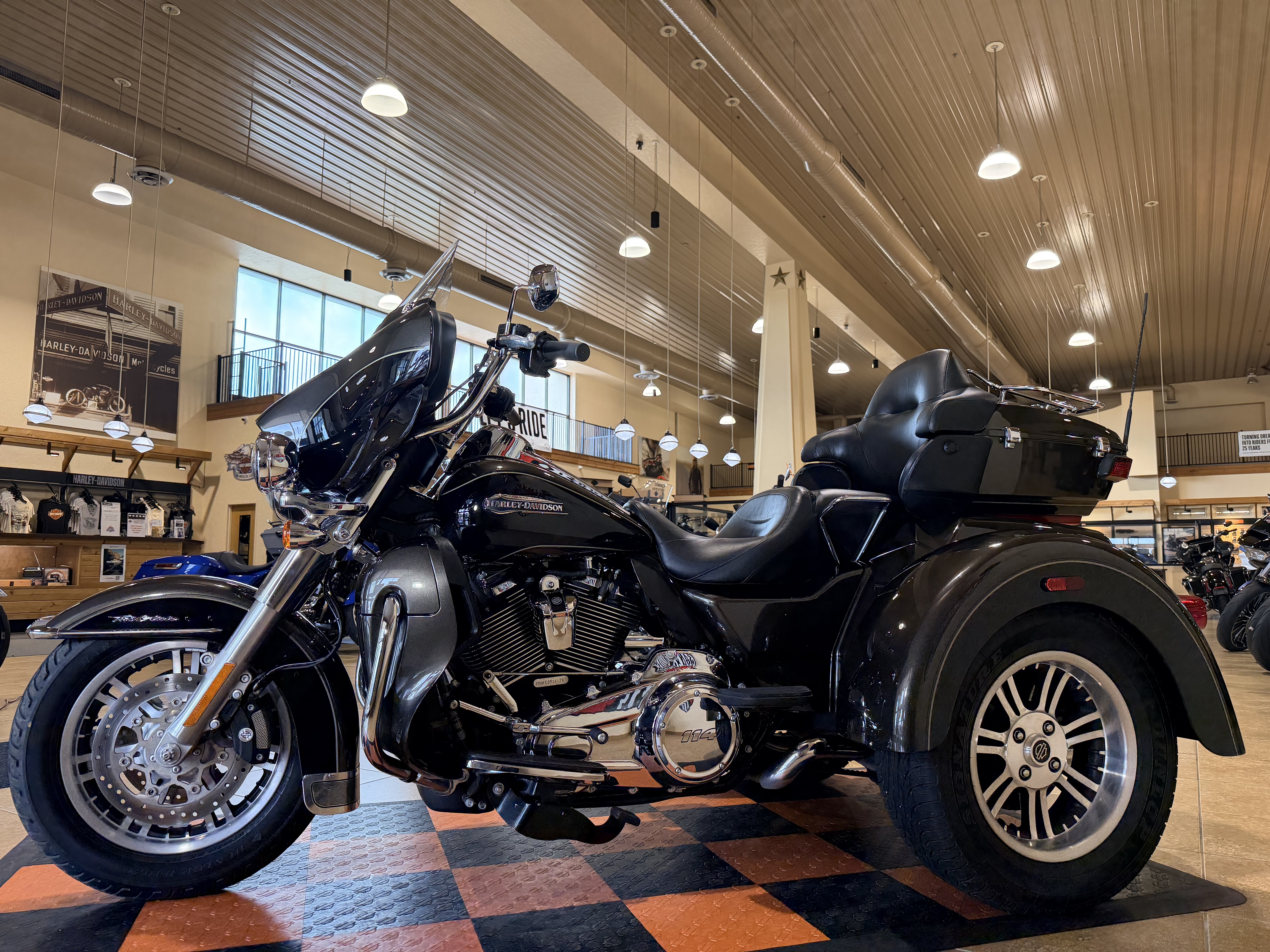 2020 Harley-Davidson Tri Glide® Ultra in Pasadena, Texas - Photo 4