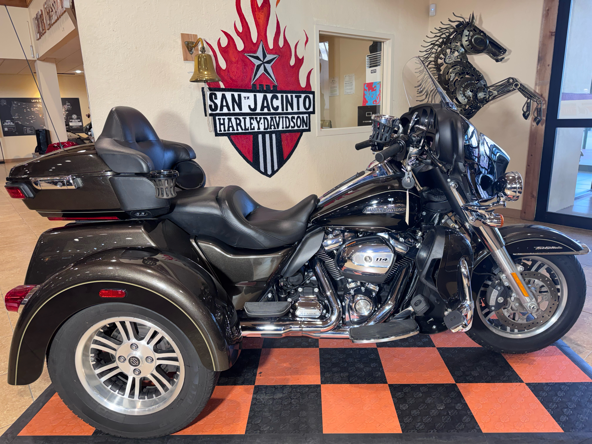 2020 Harley-Davidson Tri Glide® Ultra in Pasadena, Texas - Photo 1